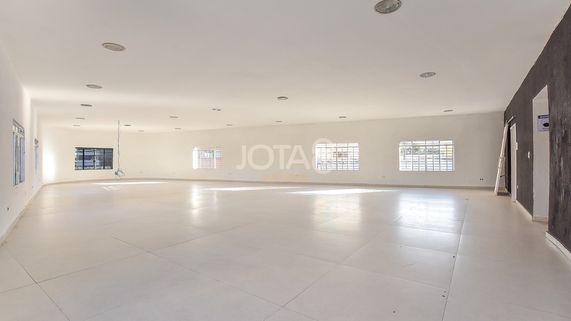 SALA COMERCIAL NO ALTO DA XV