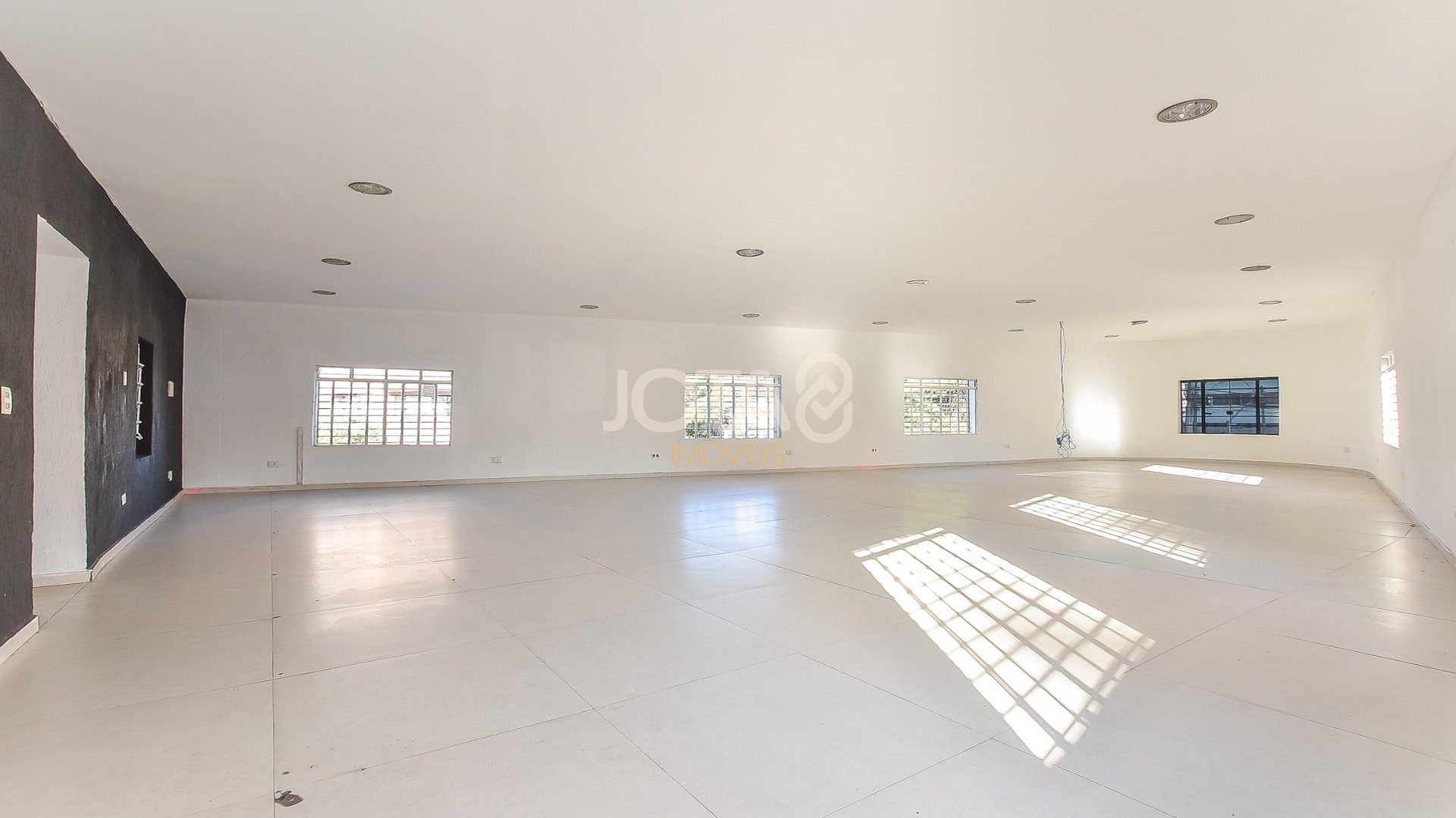 SALA COMERCIAL NO ALTO DA XV