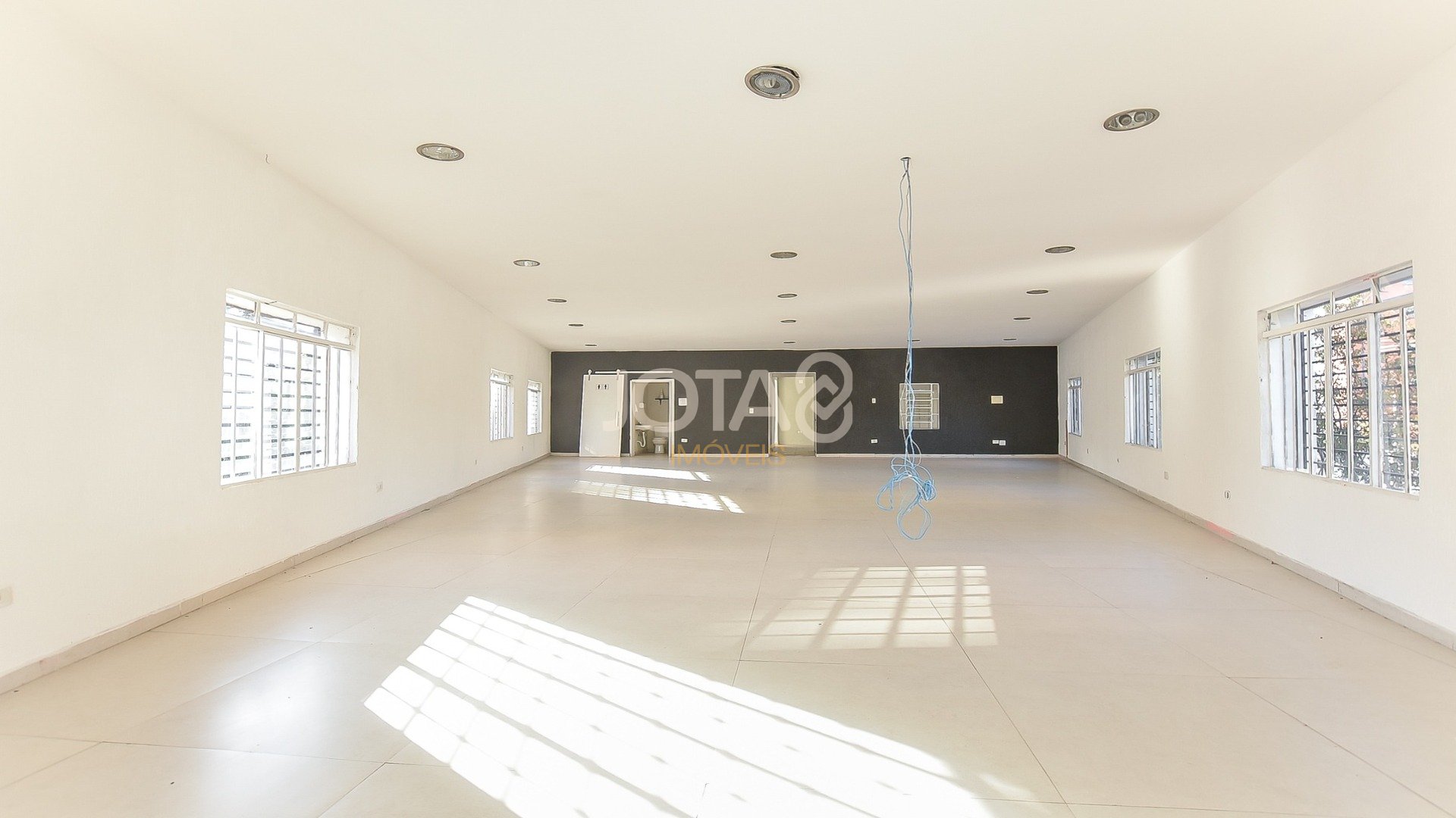 SALA COMERCIAL NO ALTO DA XV