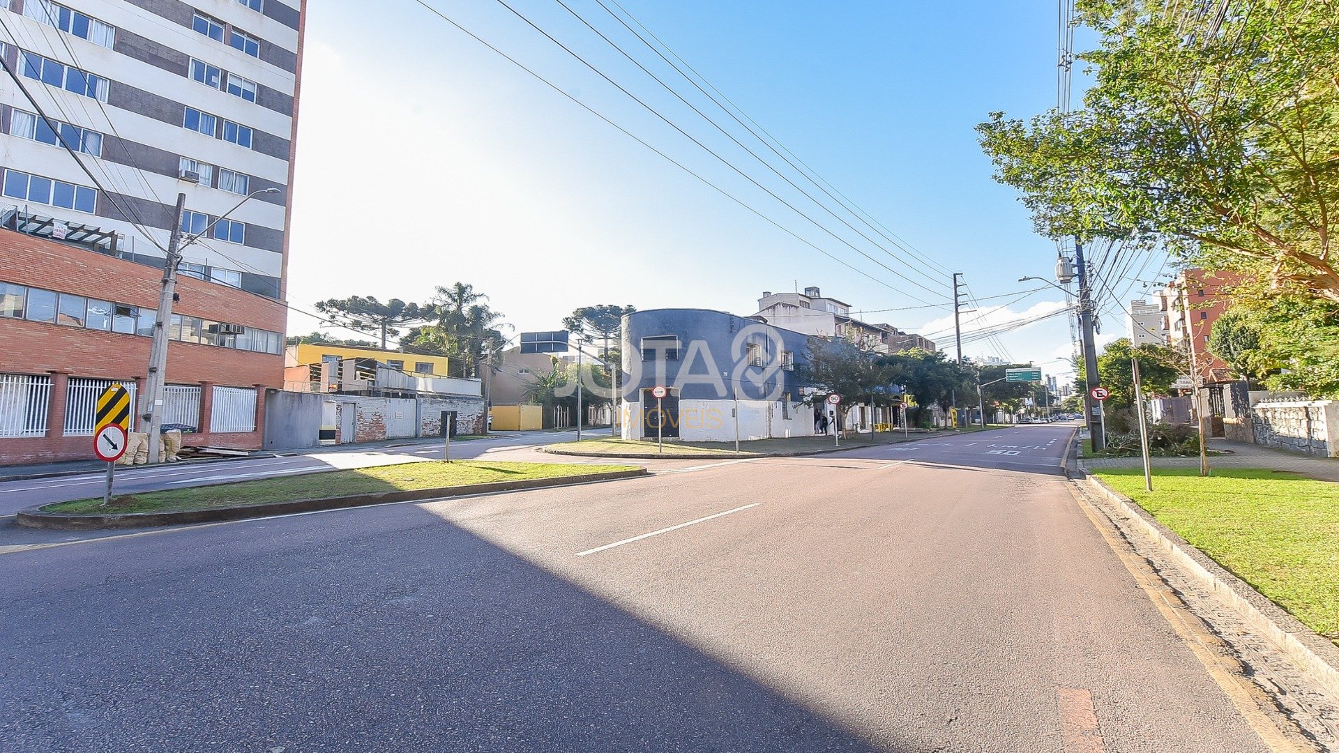 SALA COMERCIAL NO ALTO DA XV