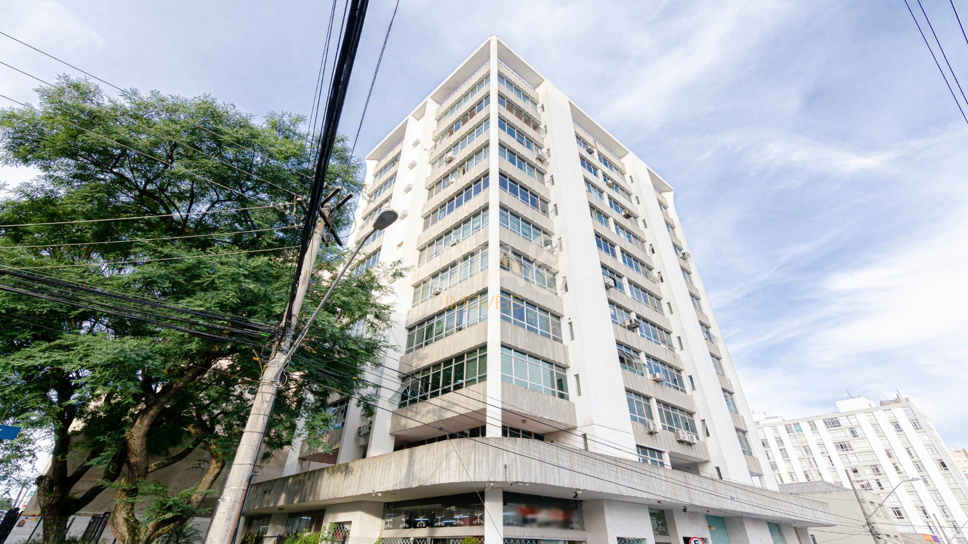 Foto de destaque Sala comercial em localização central com 1 vaga de garagem