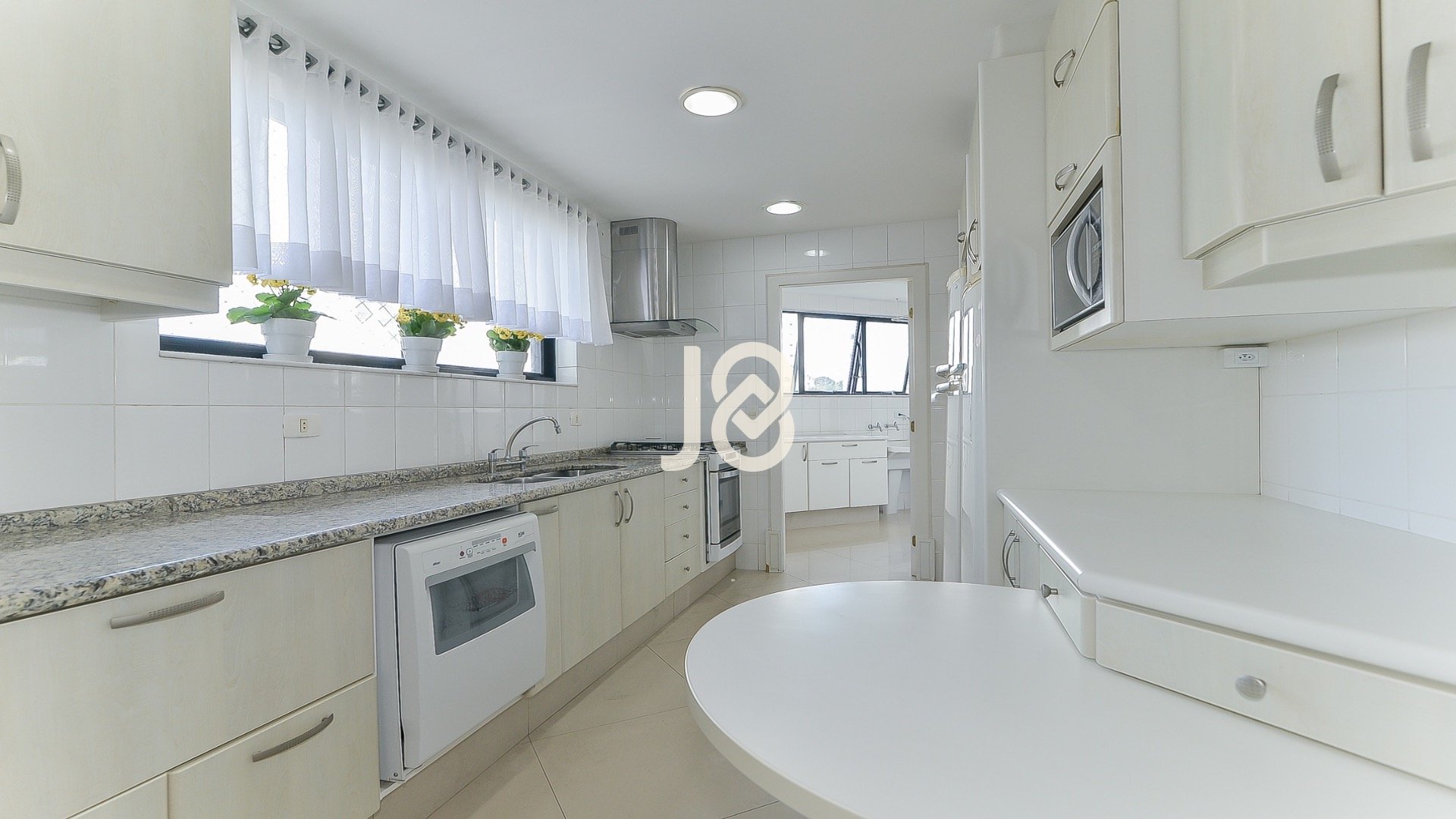 LINDO APARTAMENTO COM 3 SUÍTES NO ECOVILLE