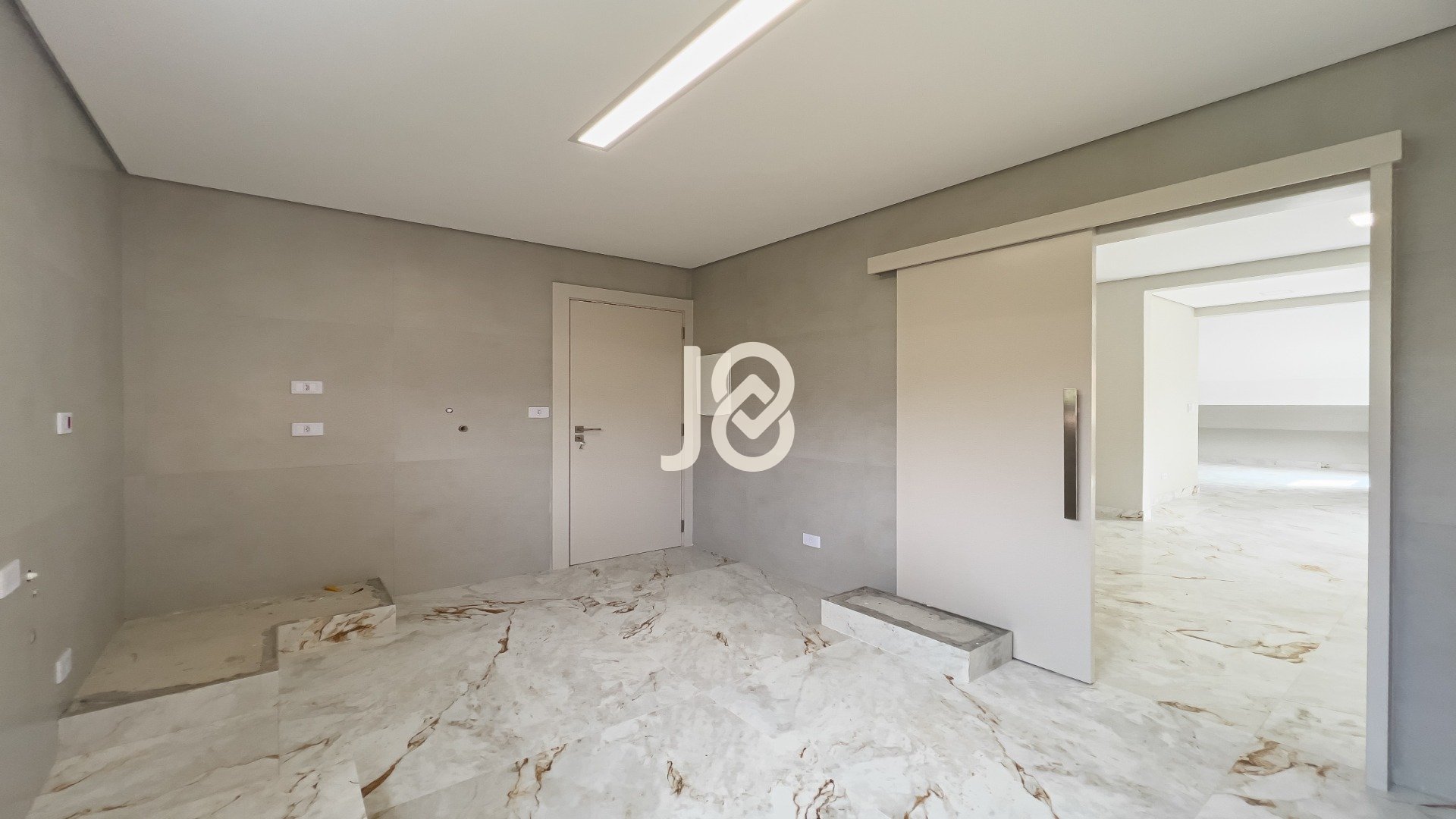 CASA EM CONDOMÍNIO EM SANTA FELICIDADE