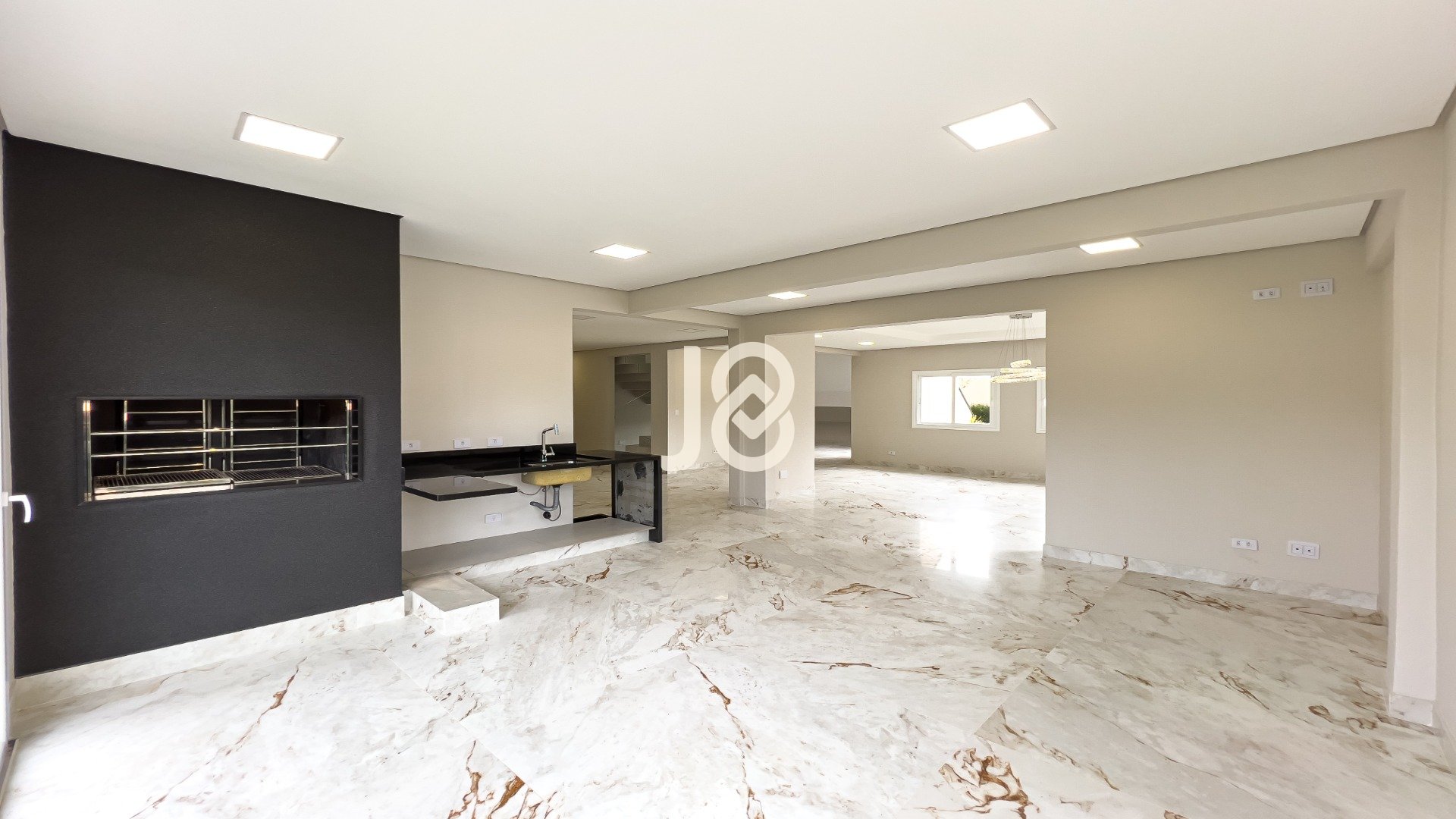 CASA EM CONDOMÍNIO EM SANTA FELICIDADE