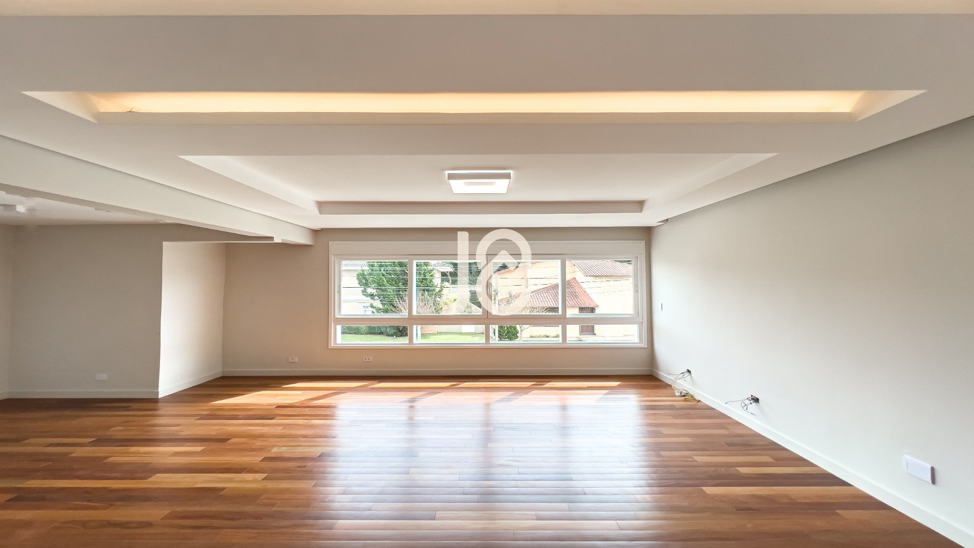 CASA EM CONDOMÍNIO EM SANTA FELICIDADE