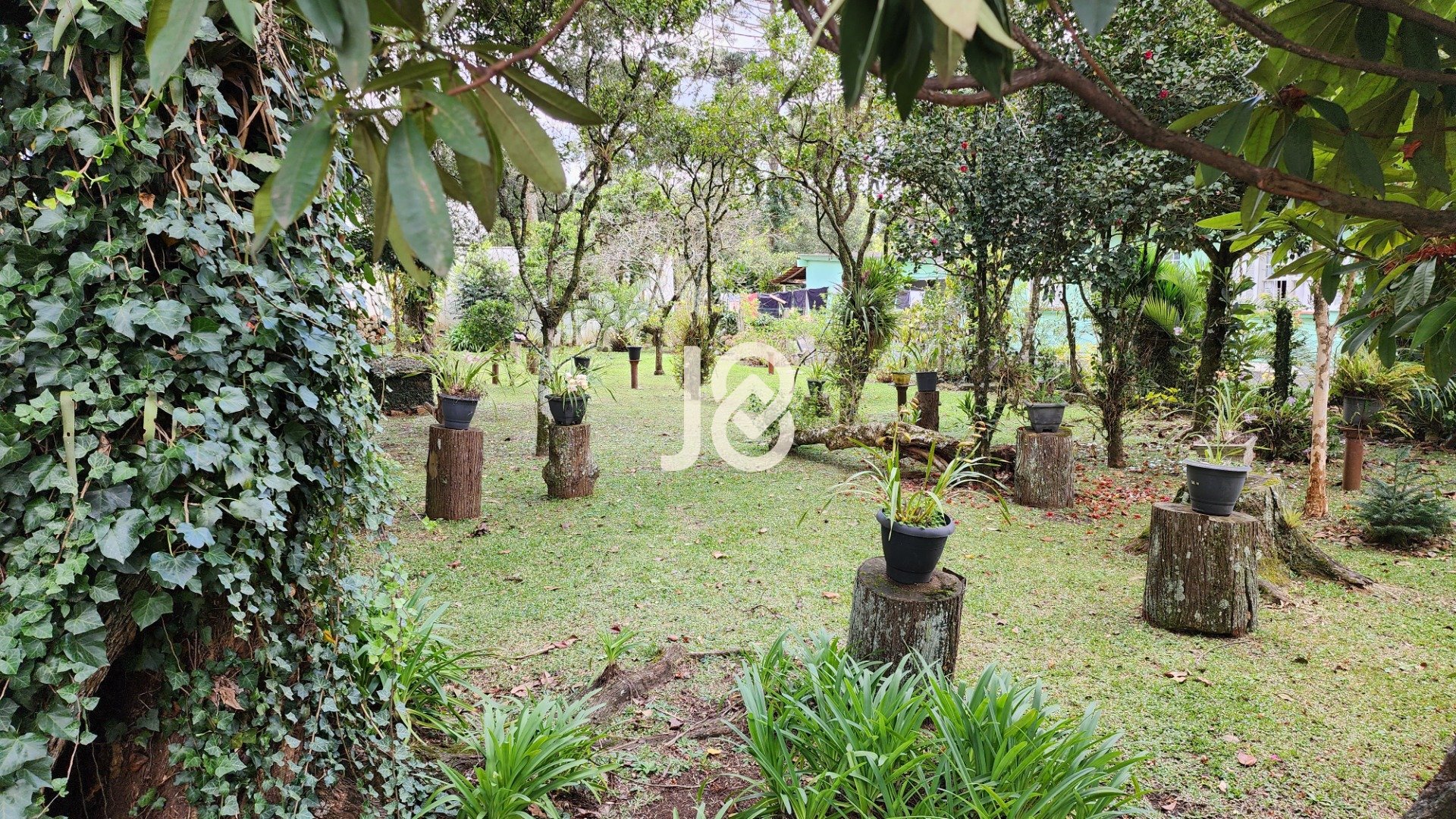 TERRENO COM 600M² EM SANTA FELICIDADE