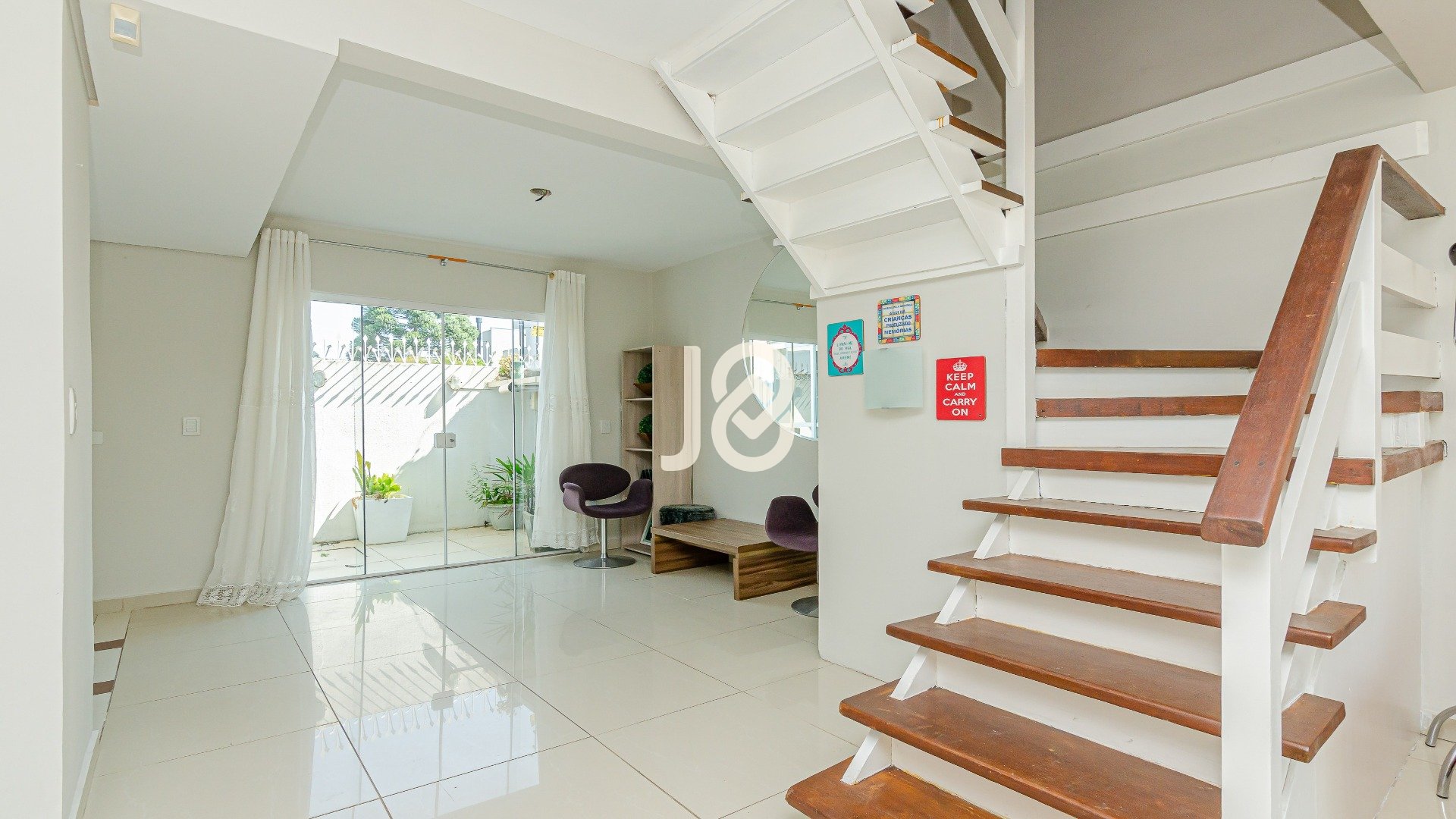 SOBRADO TRIPLEX NO PILARZINHO