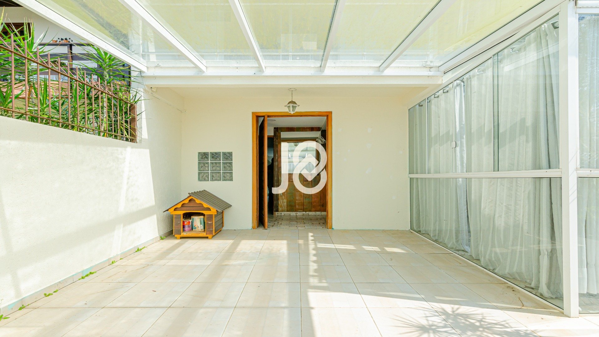 SOBRADO TRIPLEX NO PILARZINHO