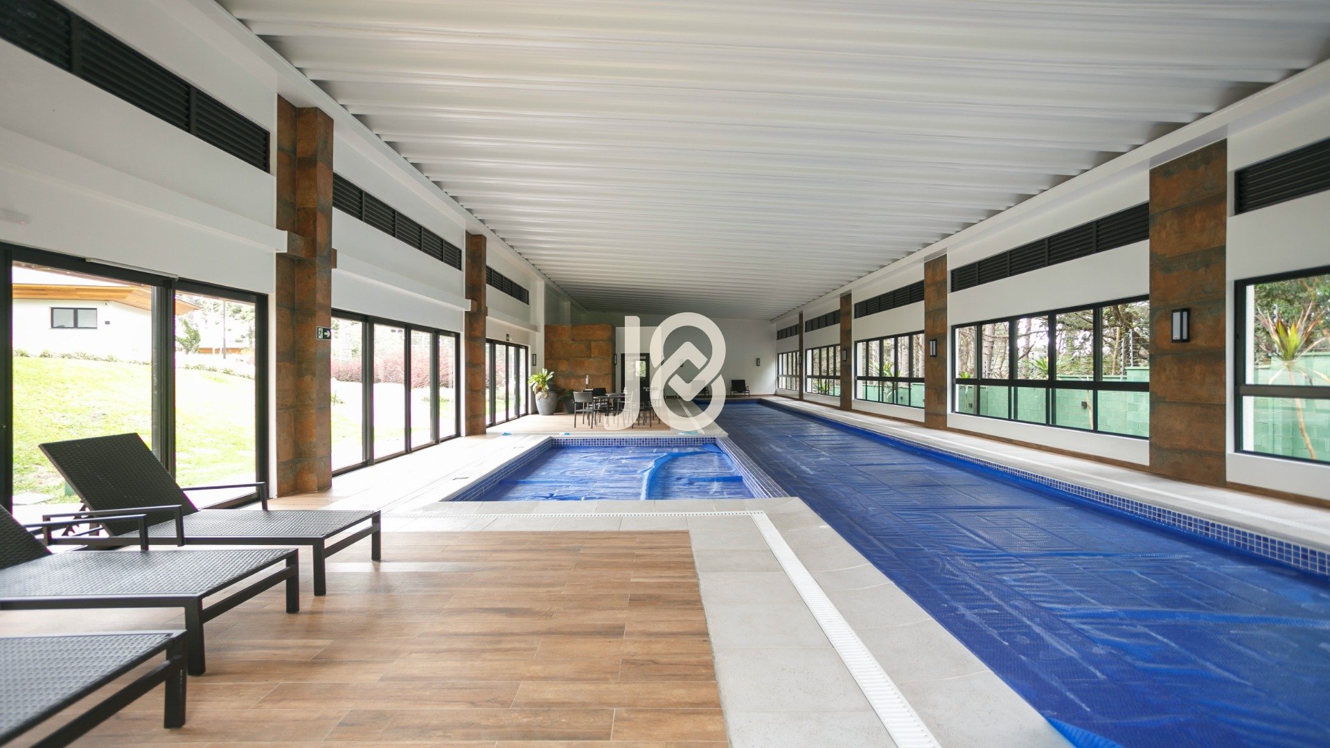 TERRENO EM CONDOMINIO CLUBE  COMPLETO NO CAMPO COMPRIDO