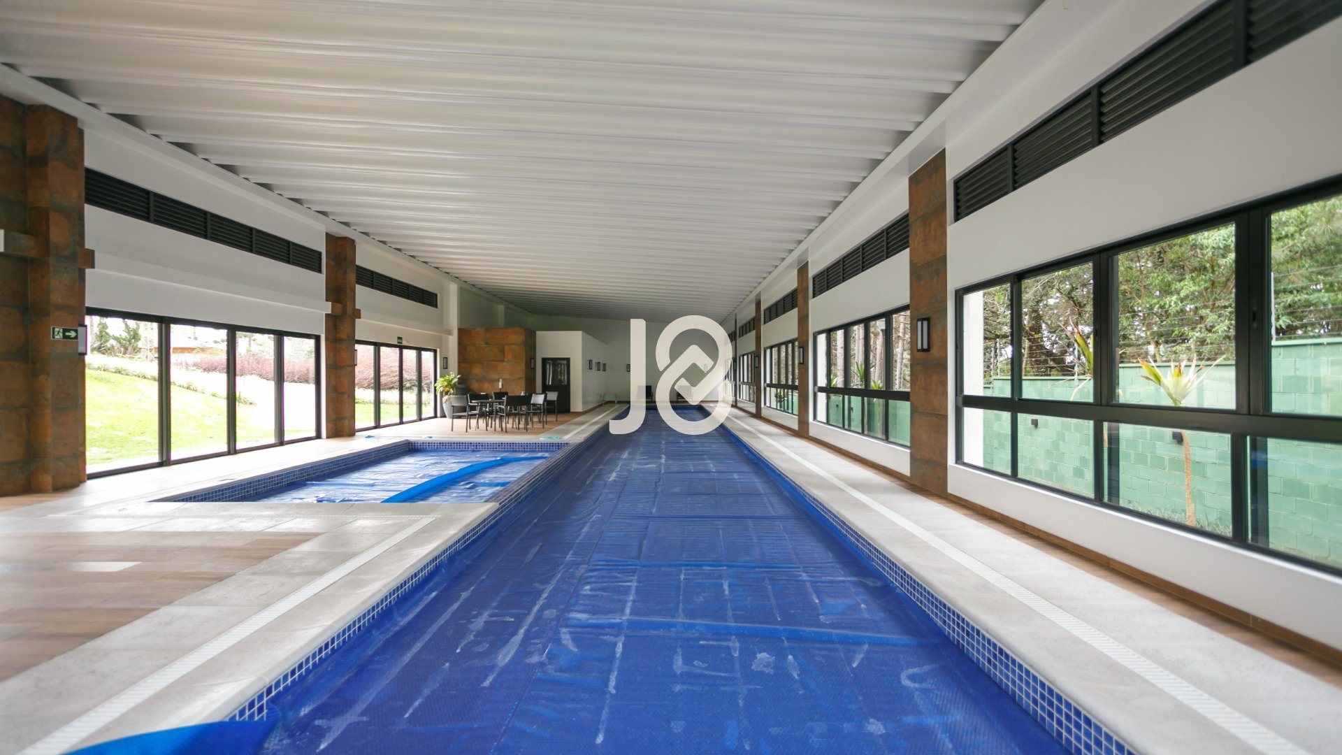 TERRENO EM CONDOMINIO CLUBE  COMPLETO NO CAMPO COMPRIDO