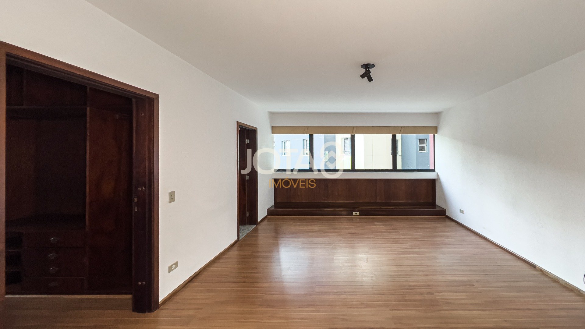 APARTAMENTO 3 QUARTOS NO BIGORRILHO