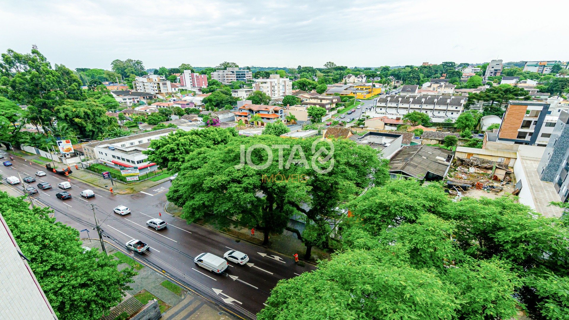 4 QUARTOS ANDAR ALTO E FACE NORTE NO BIGORRILHO!