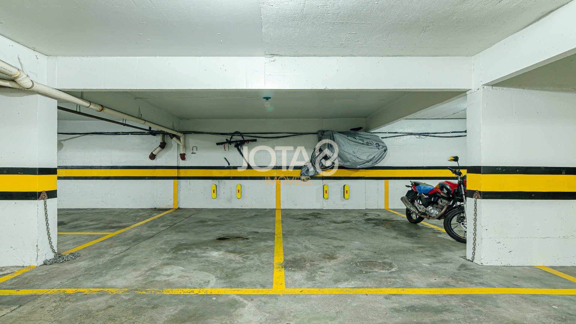 APARTAMENTO 3 DORMITÓRIOS LOCALIZAÇÃO NOBRE NO BATEL