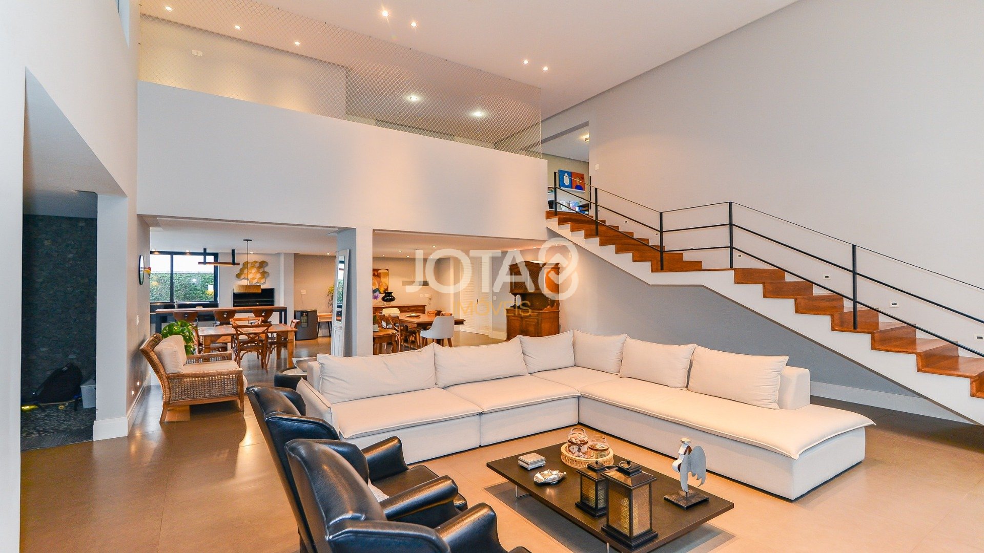 CASA MARAVILHOSA NO MELHOR DO ECOVILLE!