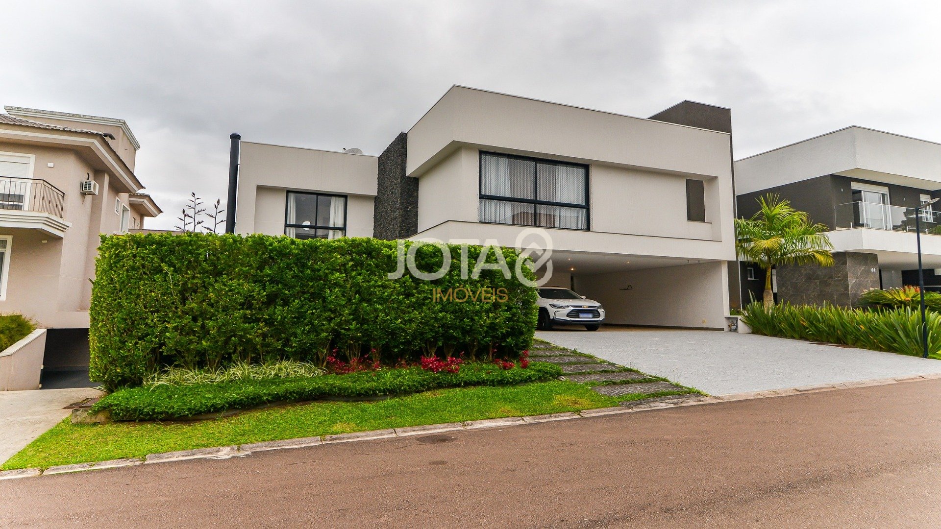 CASA MARAVILHOSA NO MELHOR DO ECOVILLE!