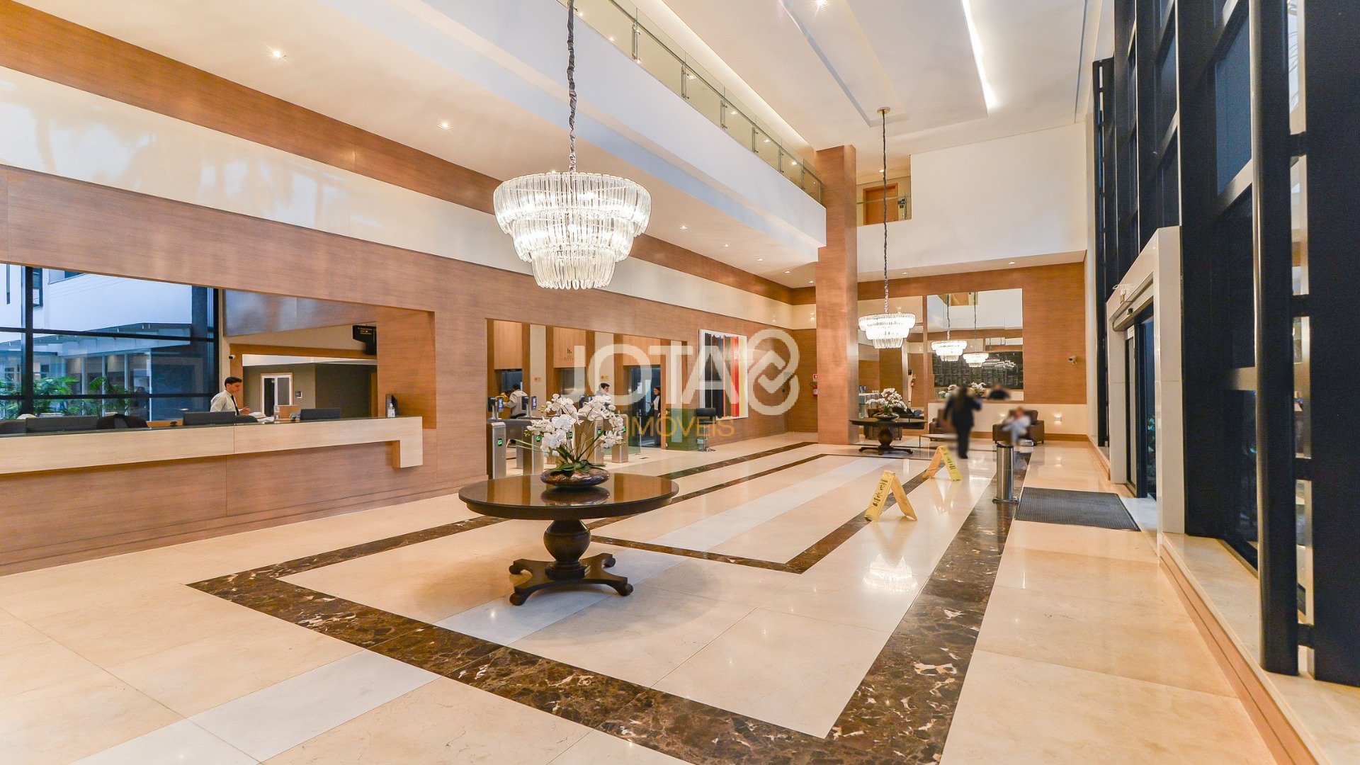 EXCELENTE SALA COMERCIAL EM CONDOMÍNIO PREMIUM