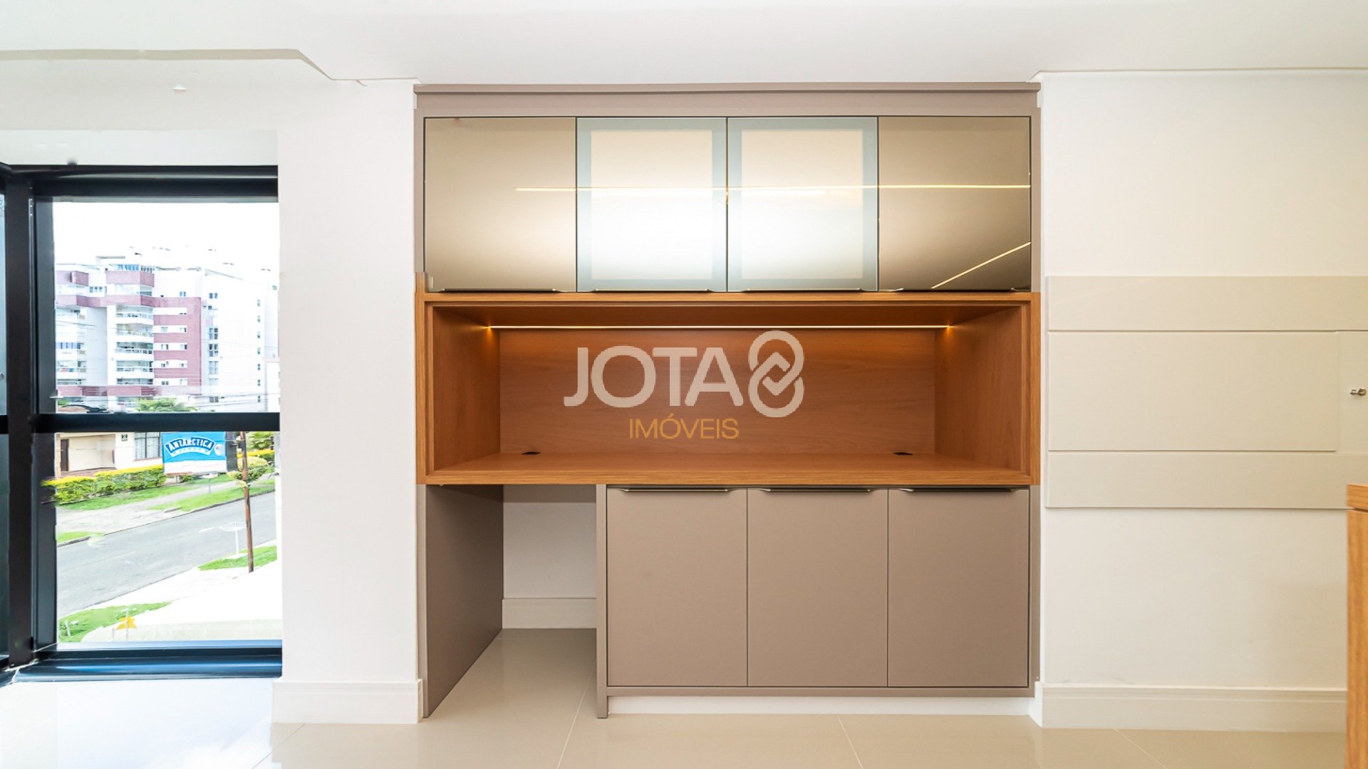 LINDO APARTAMENTO MOBILIADO COM 3 QUARTOS NO VILA IZABEL