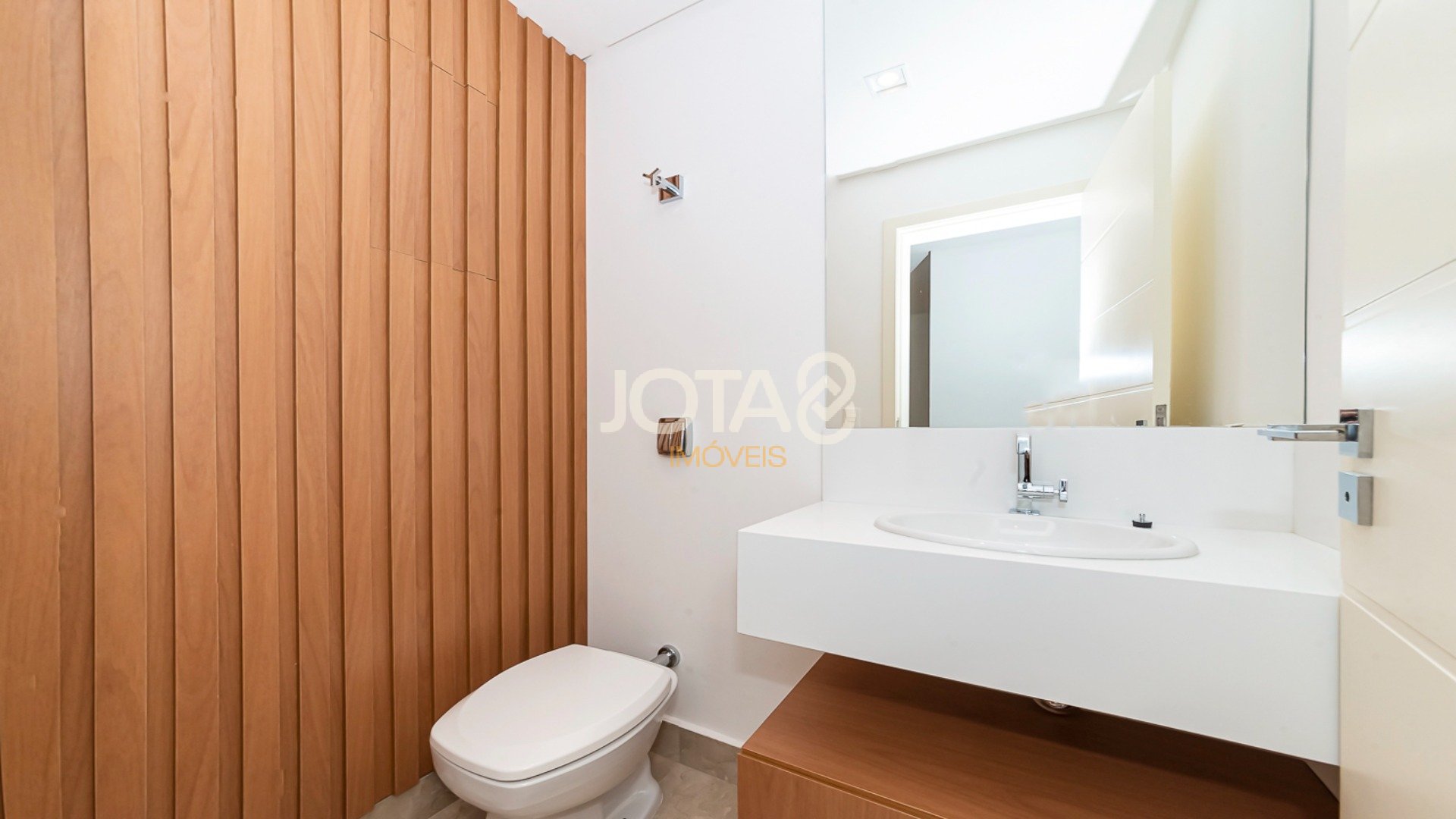 LINDO APARTAMENTO MOBILIADO COM 3 QUARTOS NO VILA IZABEL