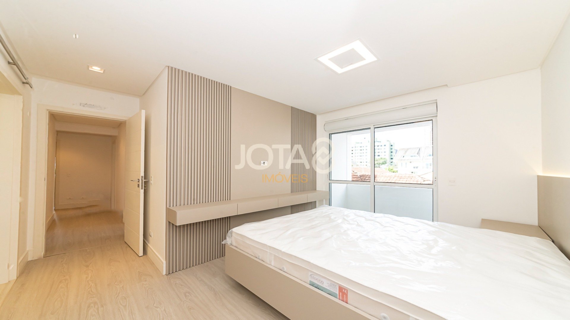 LINDO APARTAMENTO MOBILIADO COM 3 QUARTOS NO VILA IZABEL