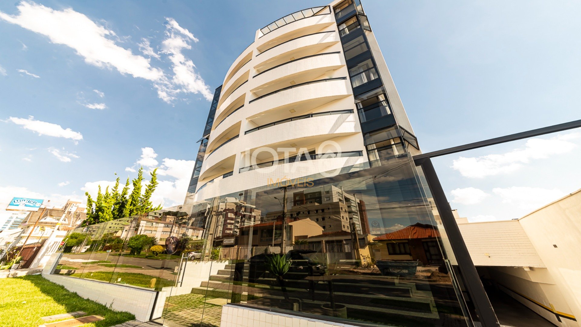 LINDO APARTAMENTO MOBILIADO COM 3 QUARTOS NO VILA IZABEL
