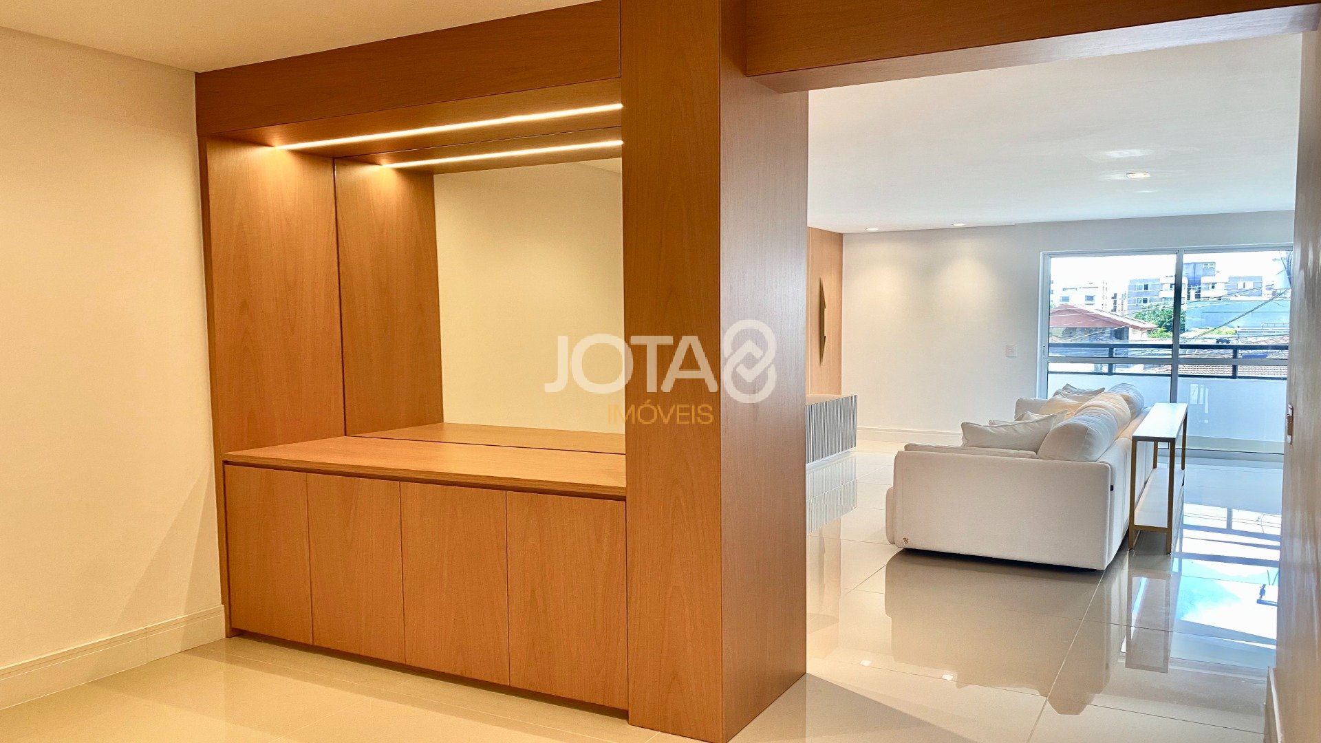 LINDO APARTAMENTO MOBILIADO COM 3 QUARTOS NO VILA IZABEL