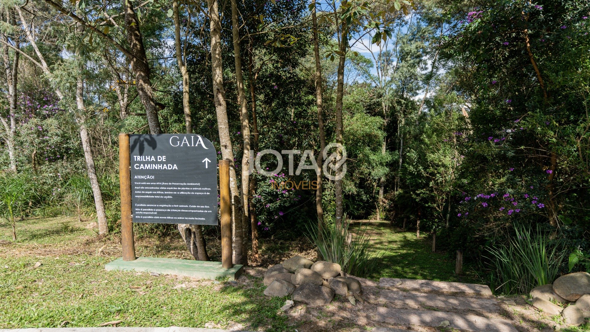 TERRENO EM CONDOMÍNIO FECHADO GAIA