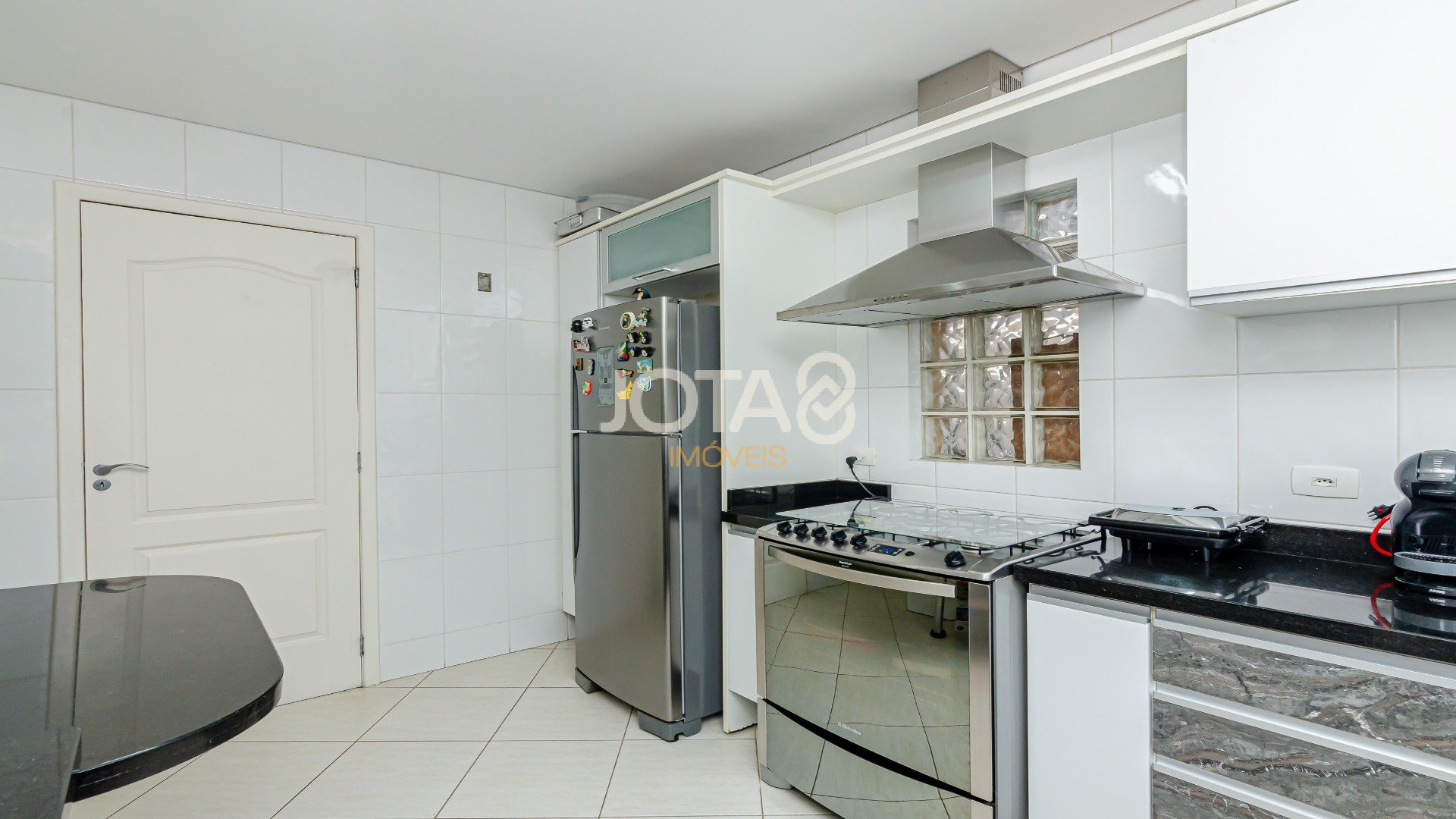 4 QUARTOS E 2 SUÍTES EM SANTA FELICIDADE