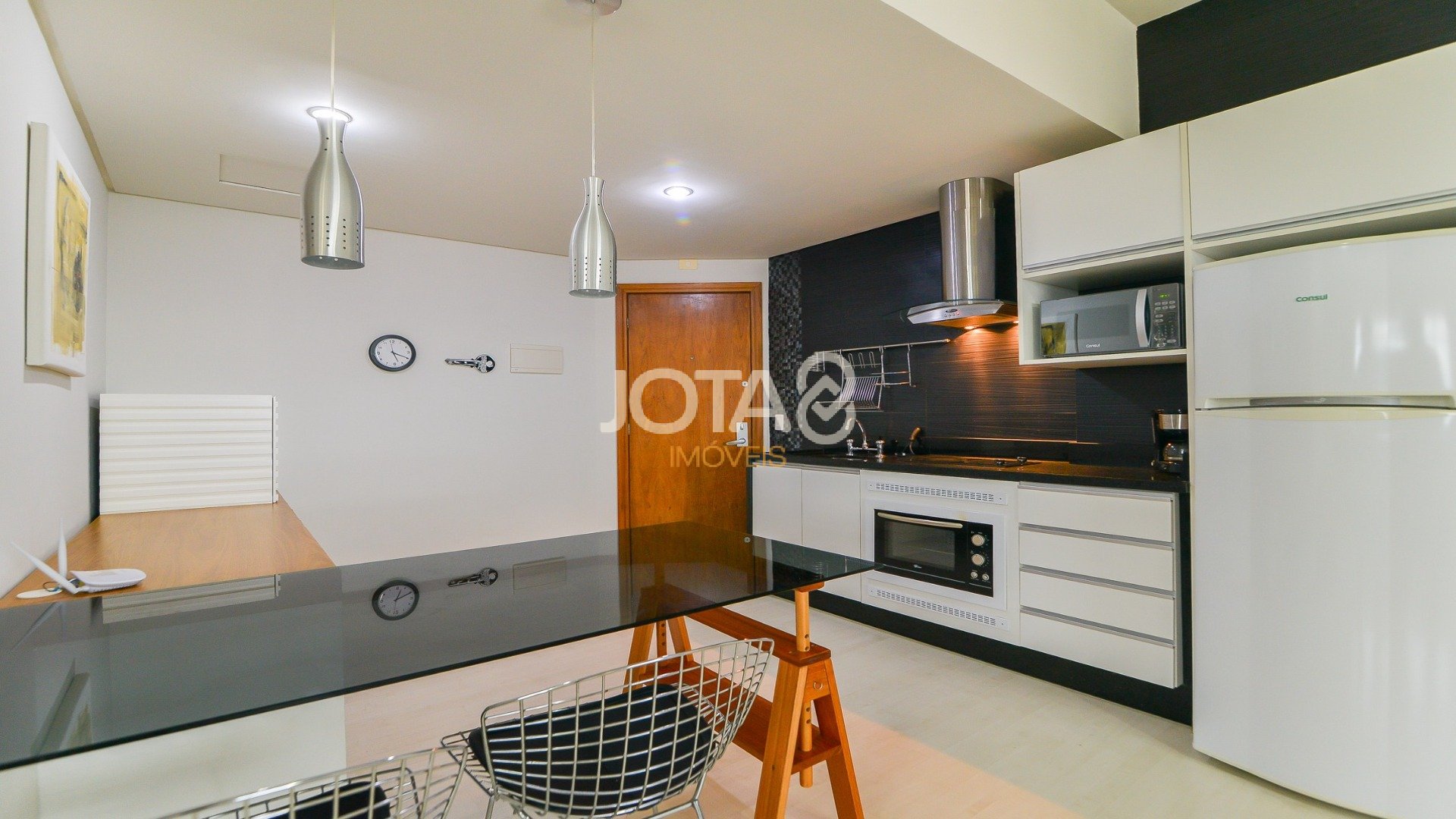 EXCELENTE STUDIO MOBILIADO NO 28ºANDAR!