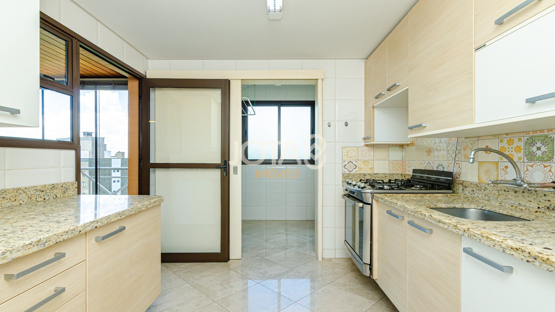 COBERTURA DUPLEX COM 2 QUARTOS NO ECOVILLE