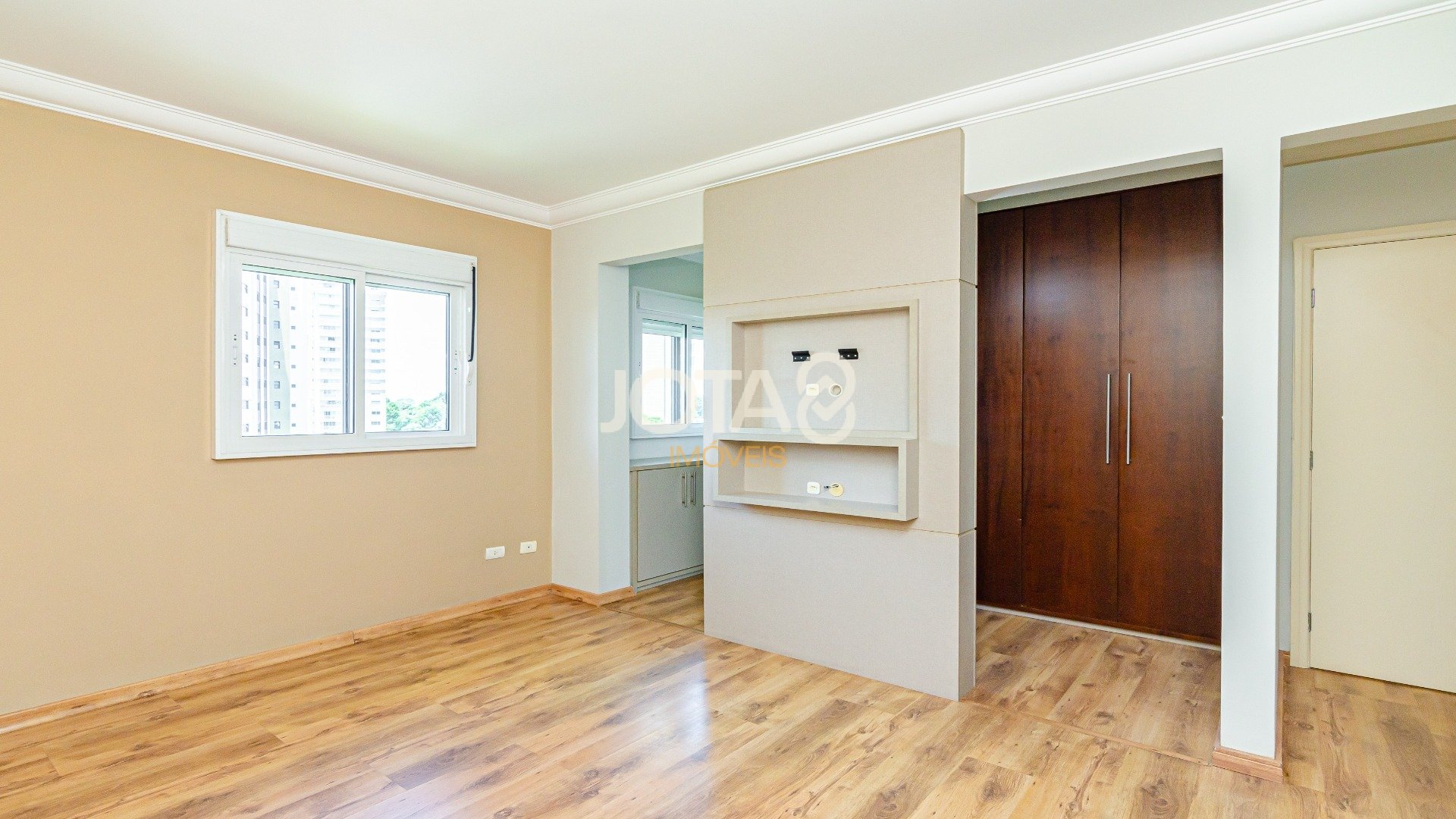 COBERTURA DUPLEX COM 2 QUARTOS NO ECOVILLE