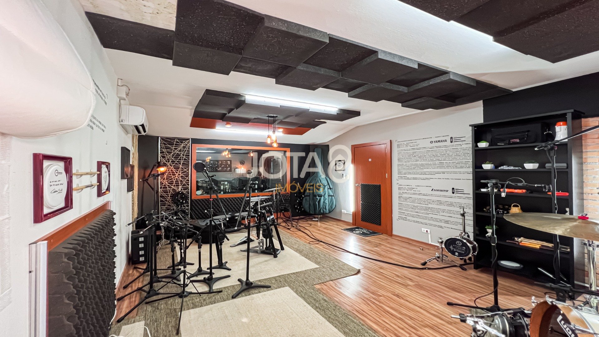 OPORTUNIDADE NO SANTA QUITÉRIA - USO RESIDENCIAL E COMERCIAL