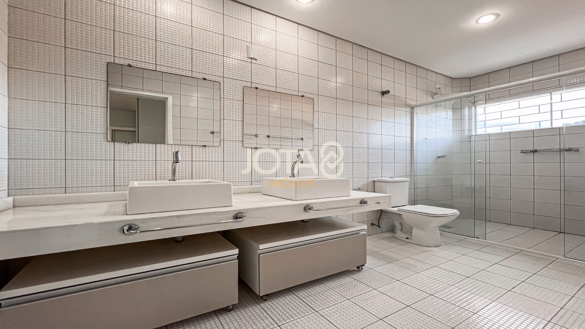 OPORTUNIDADE NO SANTA QUITÉRIA - USO RESIDENCIAL E COMERCIAL