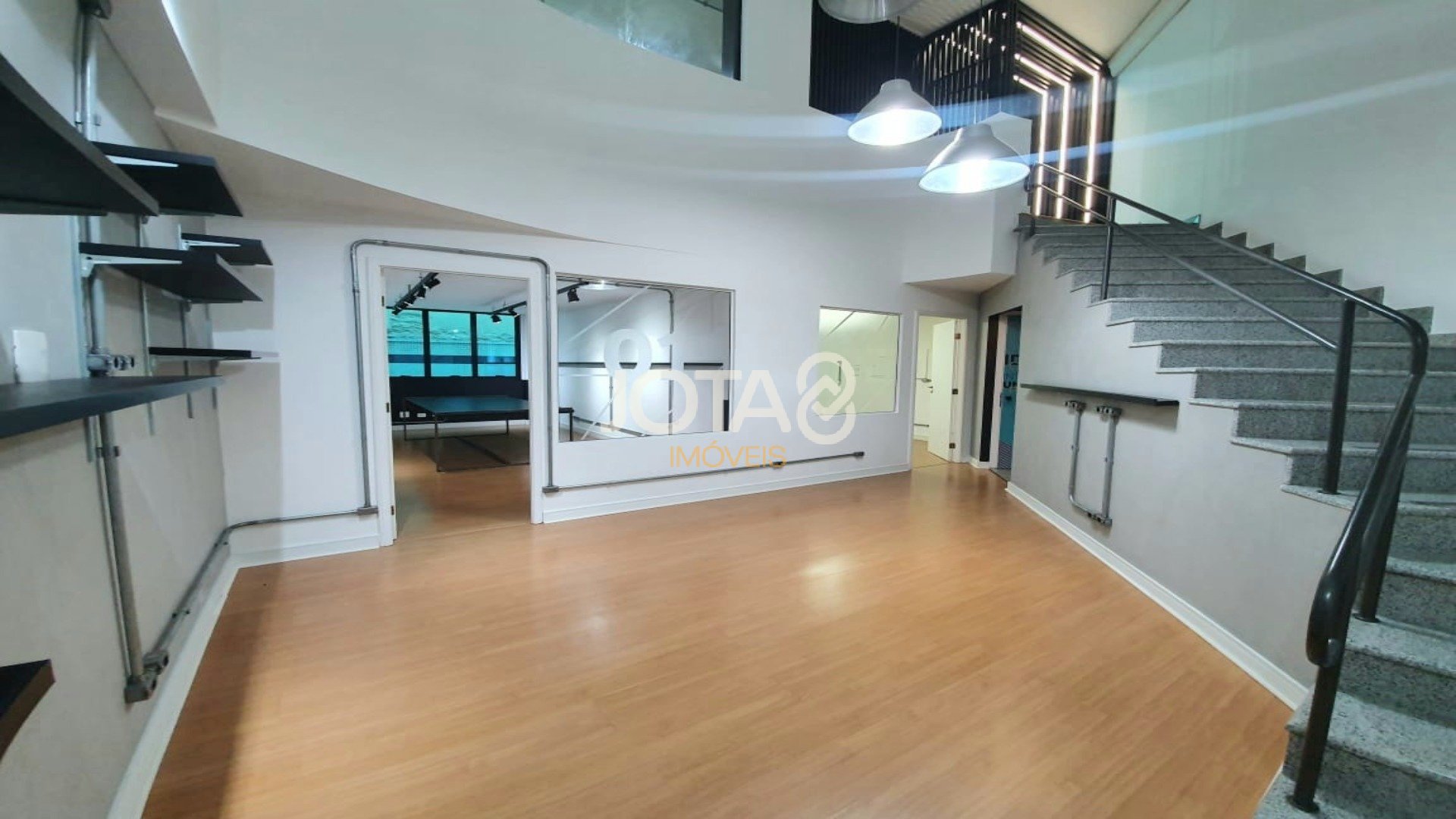 Foto de destaque Excelente conjunto comercial no centro