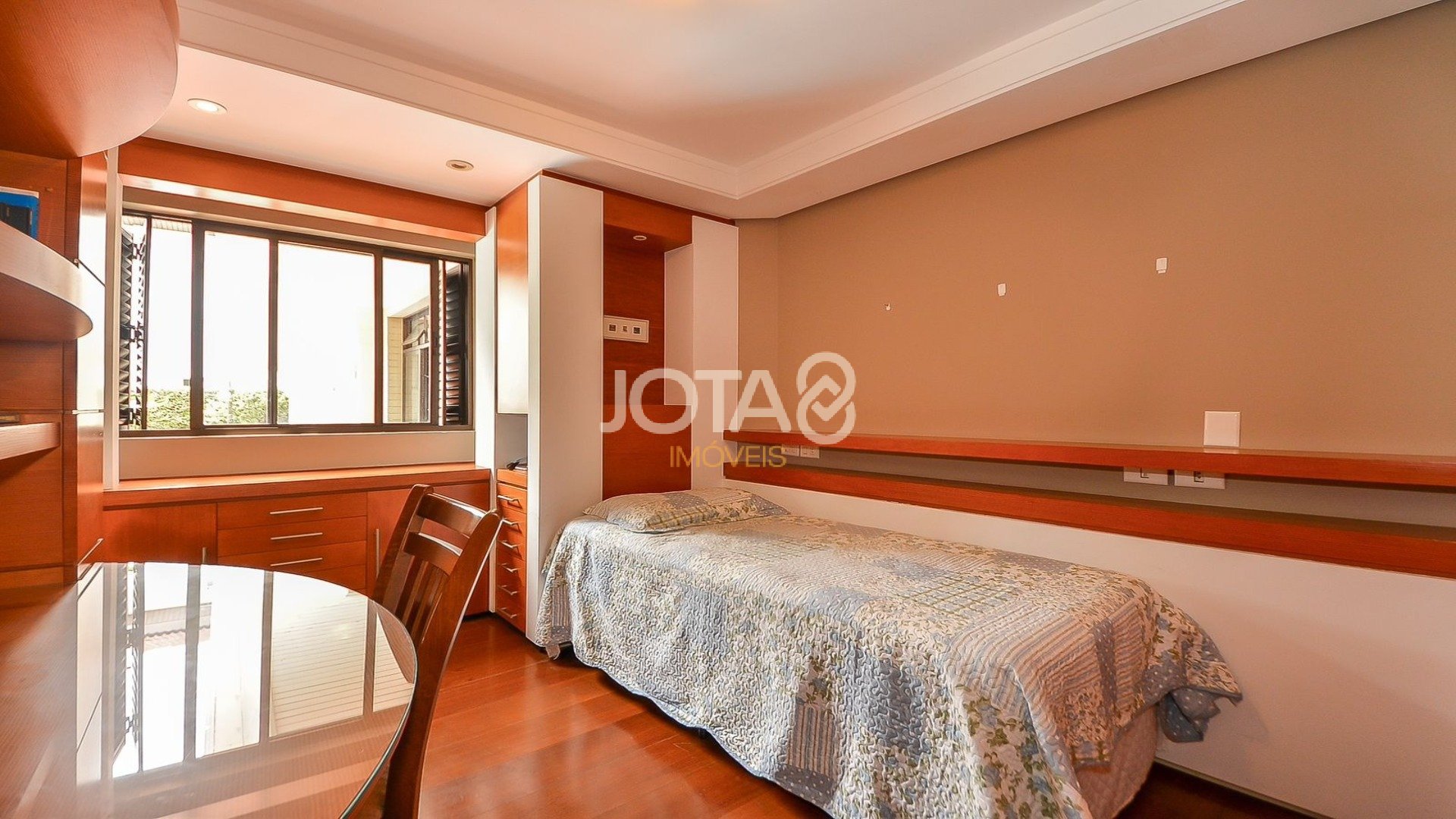 CASA EM CONDOMÍNIO 5 QUARTOS NO SEMINÁRIO
