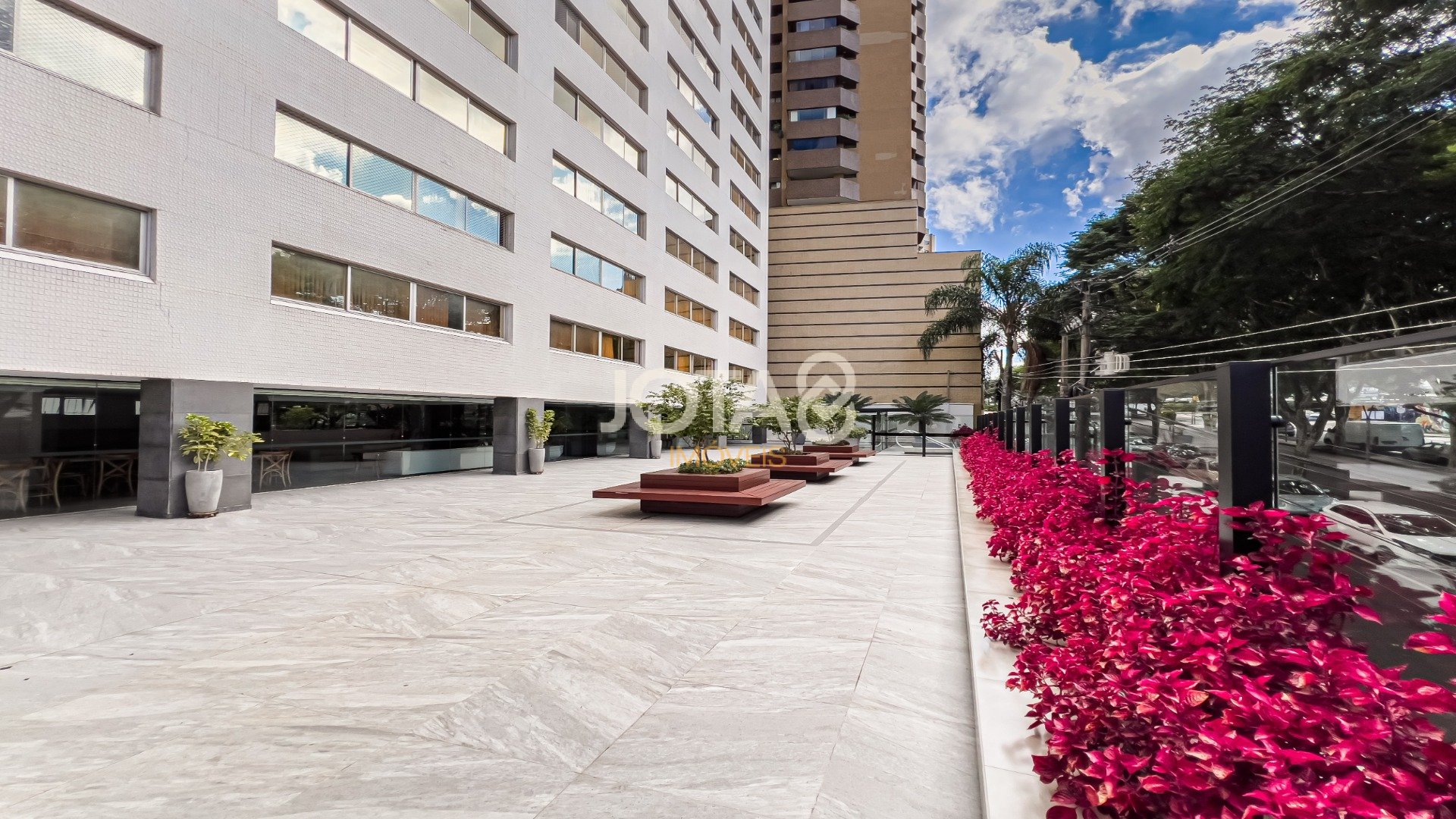 APARTAMENTO 4 QUARTOS NO CHAMPAGNAT