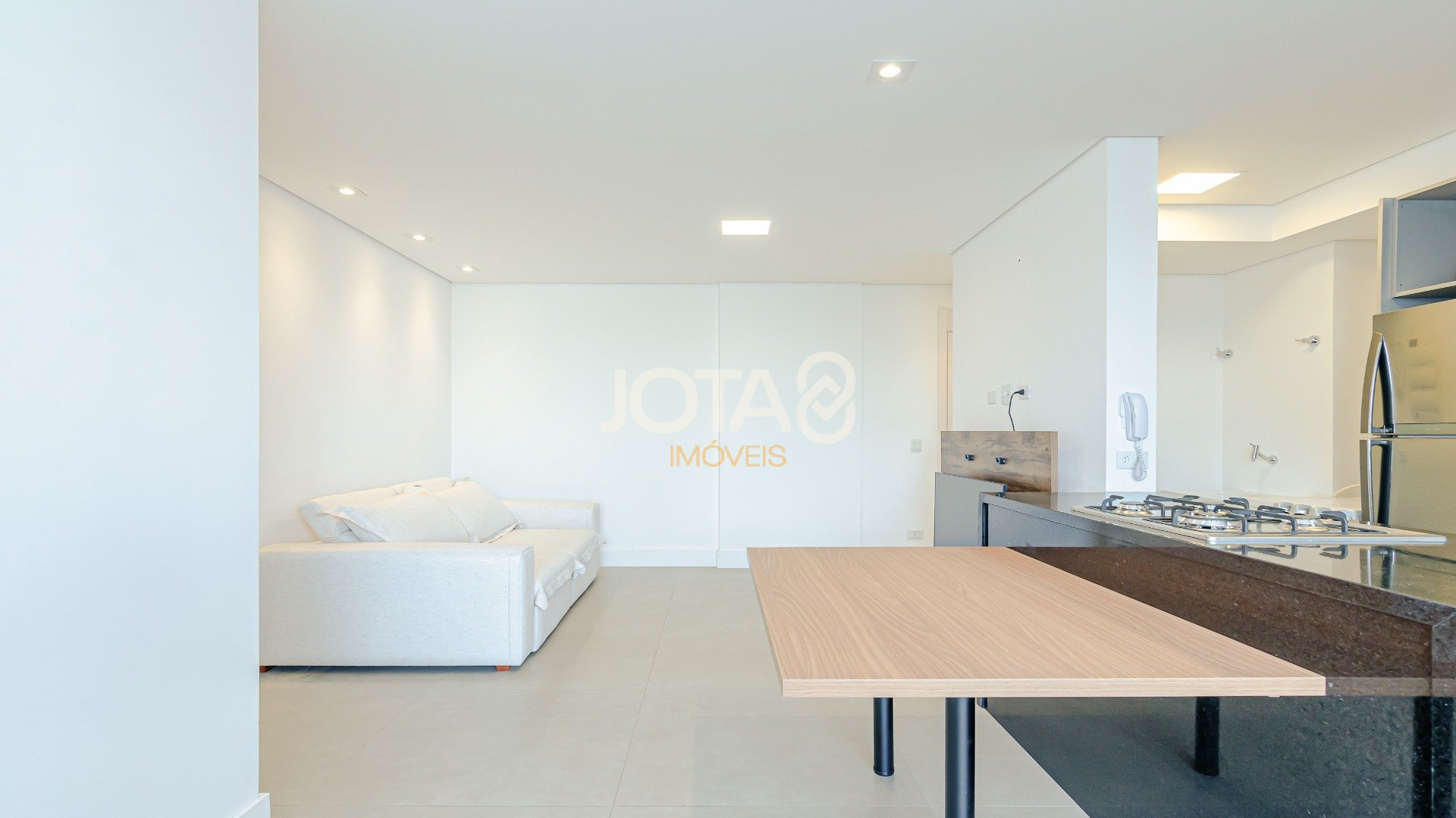 APARTAMENTO NOVO COM 2 QUARTOS E CHURRASQUEIRA NA SACADA