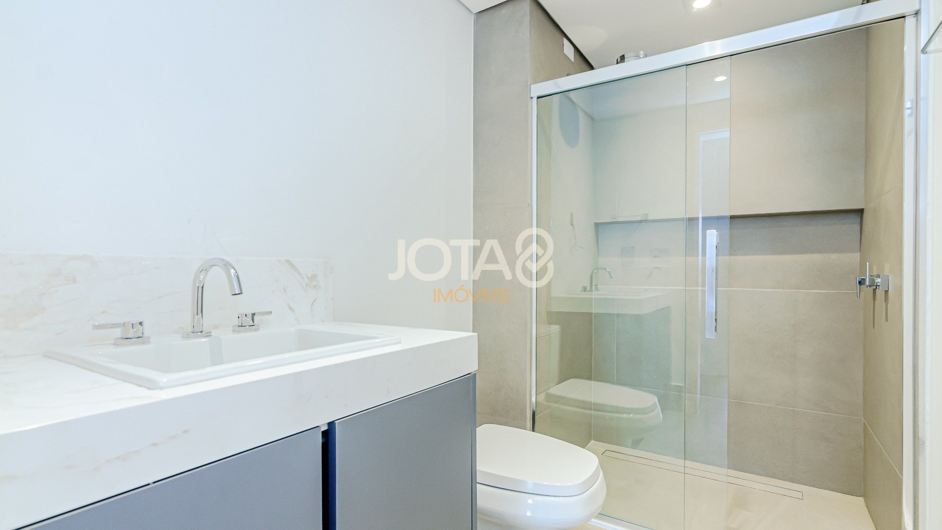 APARTAMENTO NOVO COM 2 QUARTOS E CHURRASQUEIRA NA SACADA