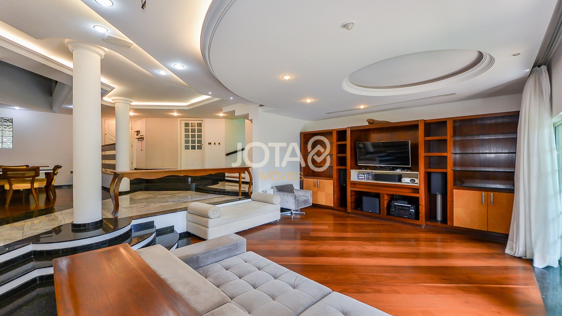 AQUELA SENSAÇÃO DE CASA DE CAMPO A POUCOS MINUTOS DO BATEL!