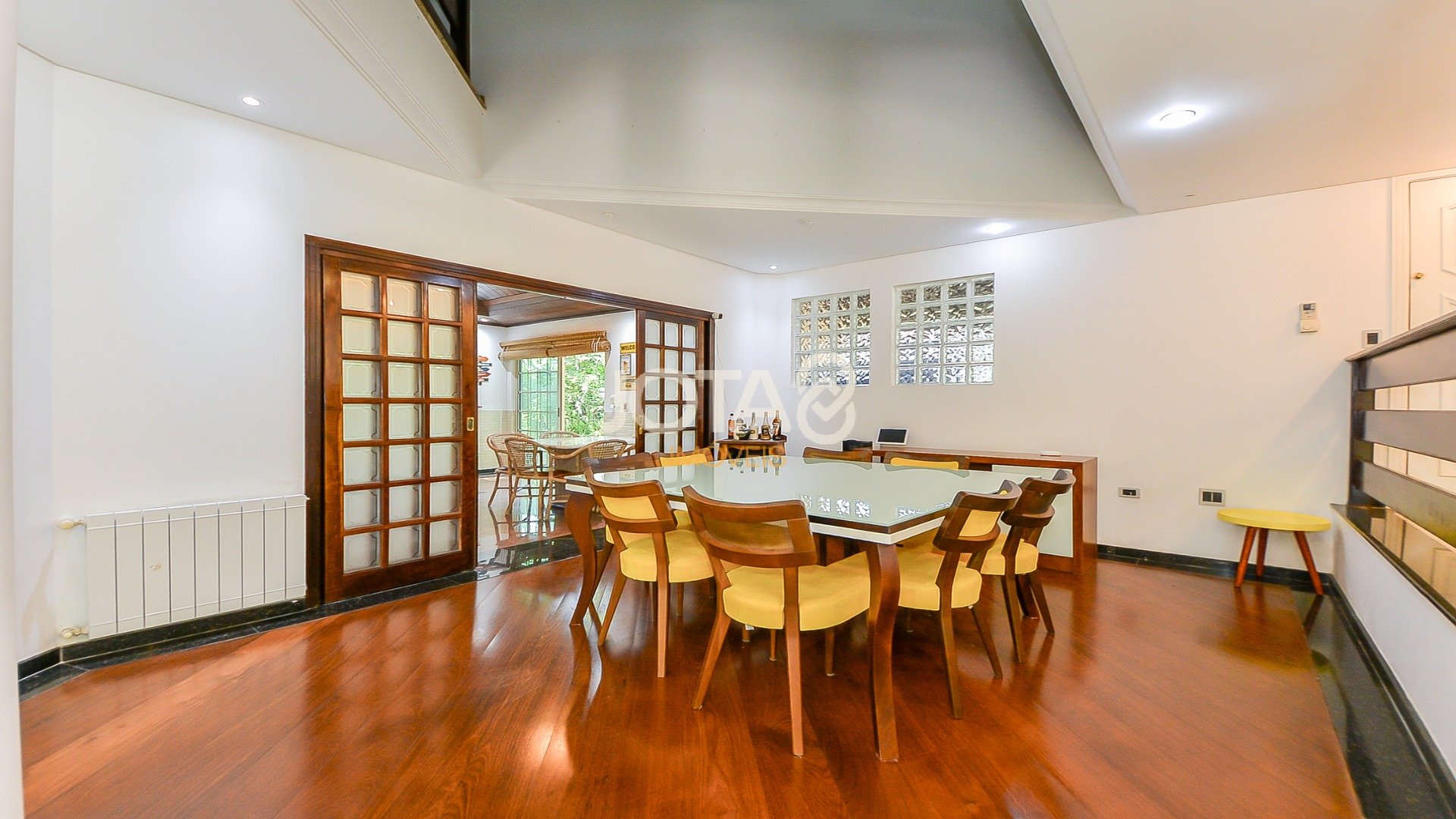AQUELA SENSAÇÃO DE CASA DE CAMPO A POUCOS MINUTOS DO BATEL!