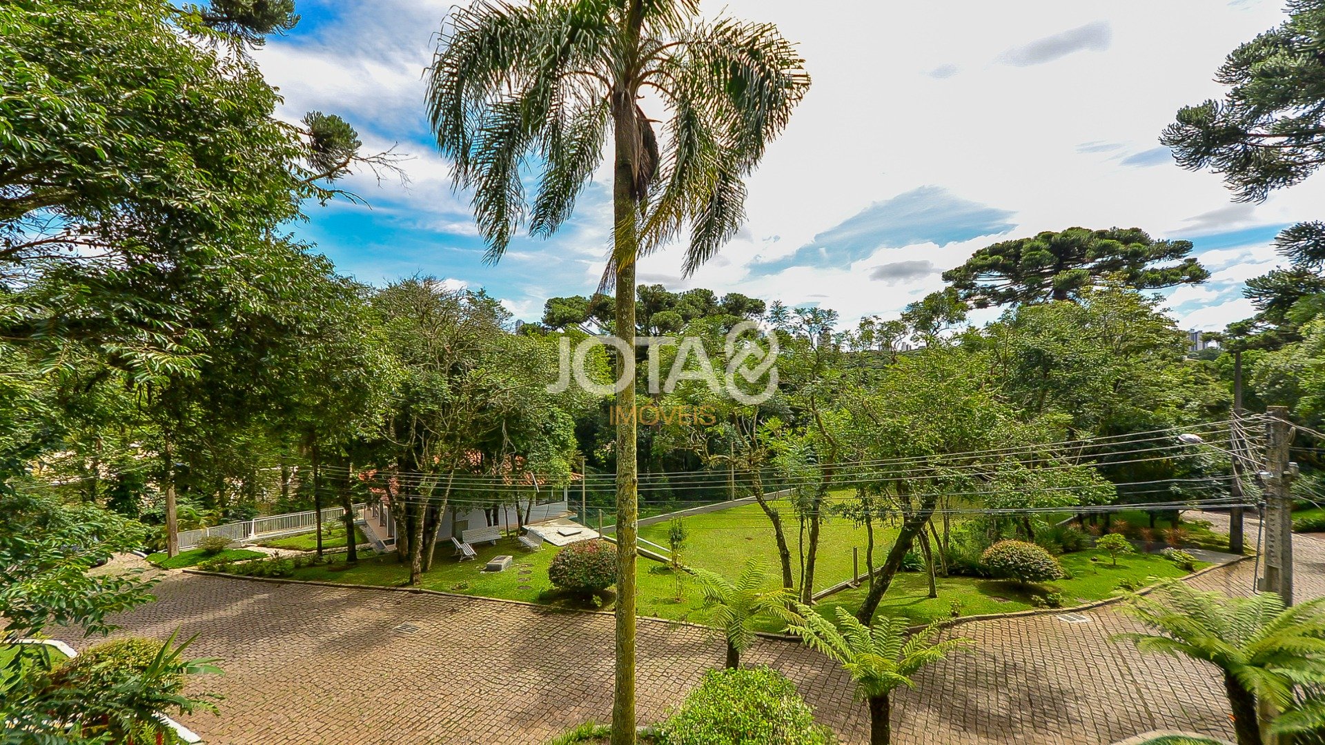 AQUELA SENSAÇÃO DE CASA DE CAMPO A POUCOS MINUTOS DO BATEL!
