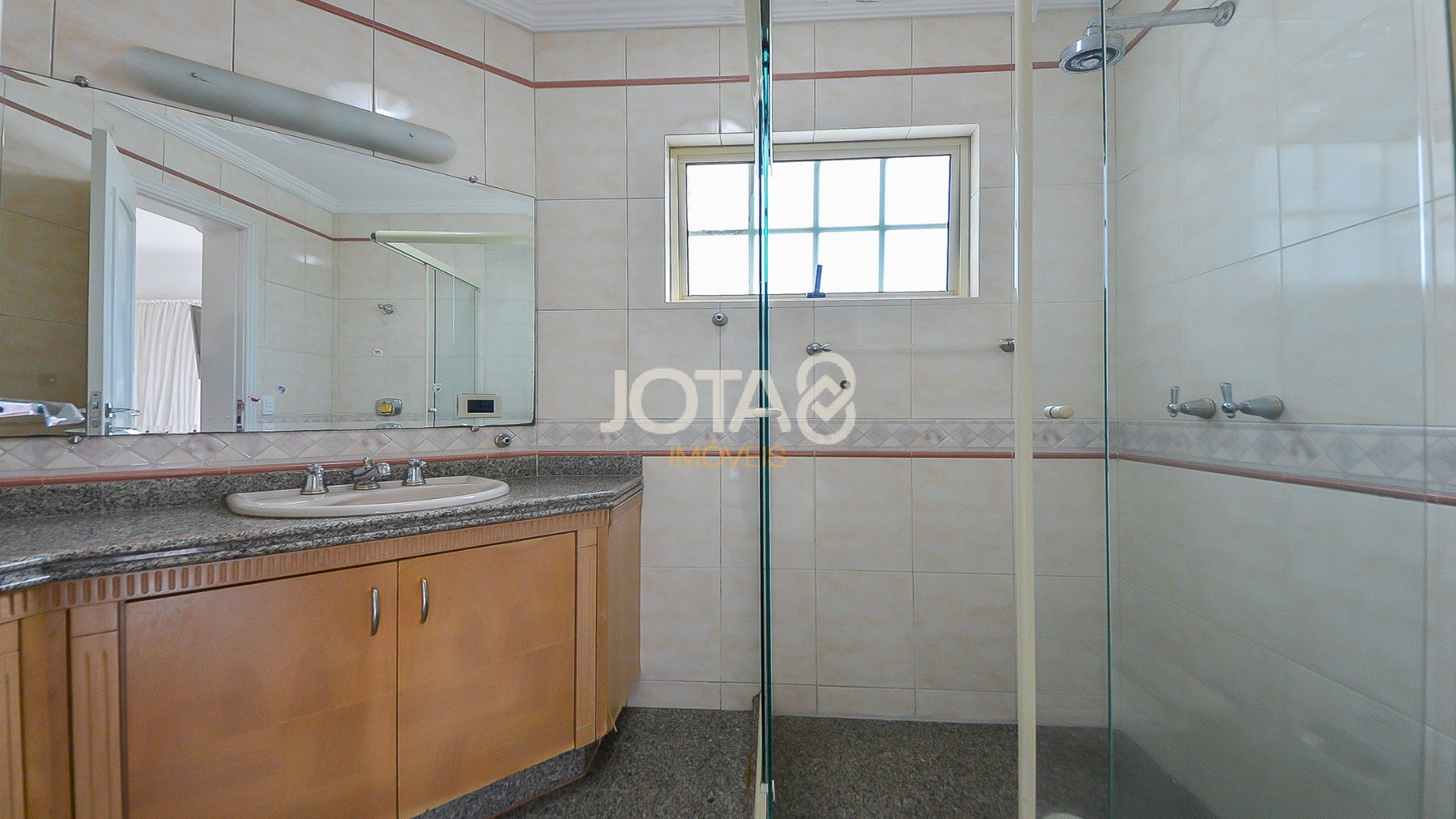 AQUELA SENSAÇÃO DE CASA DE CAMPO A POUCOS MINUTOS DO BATEL!