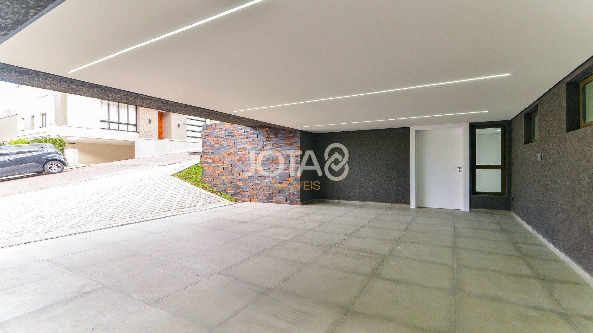 CASA NOVA EM CONDOMÍNIO NO CAMPO COMPRIDO!