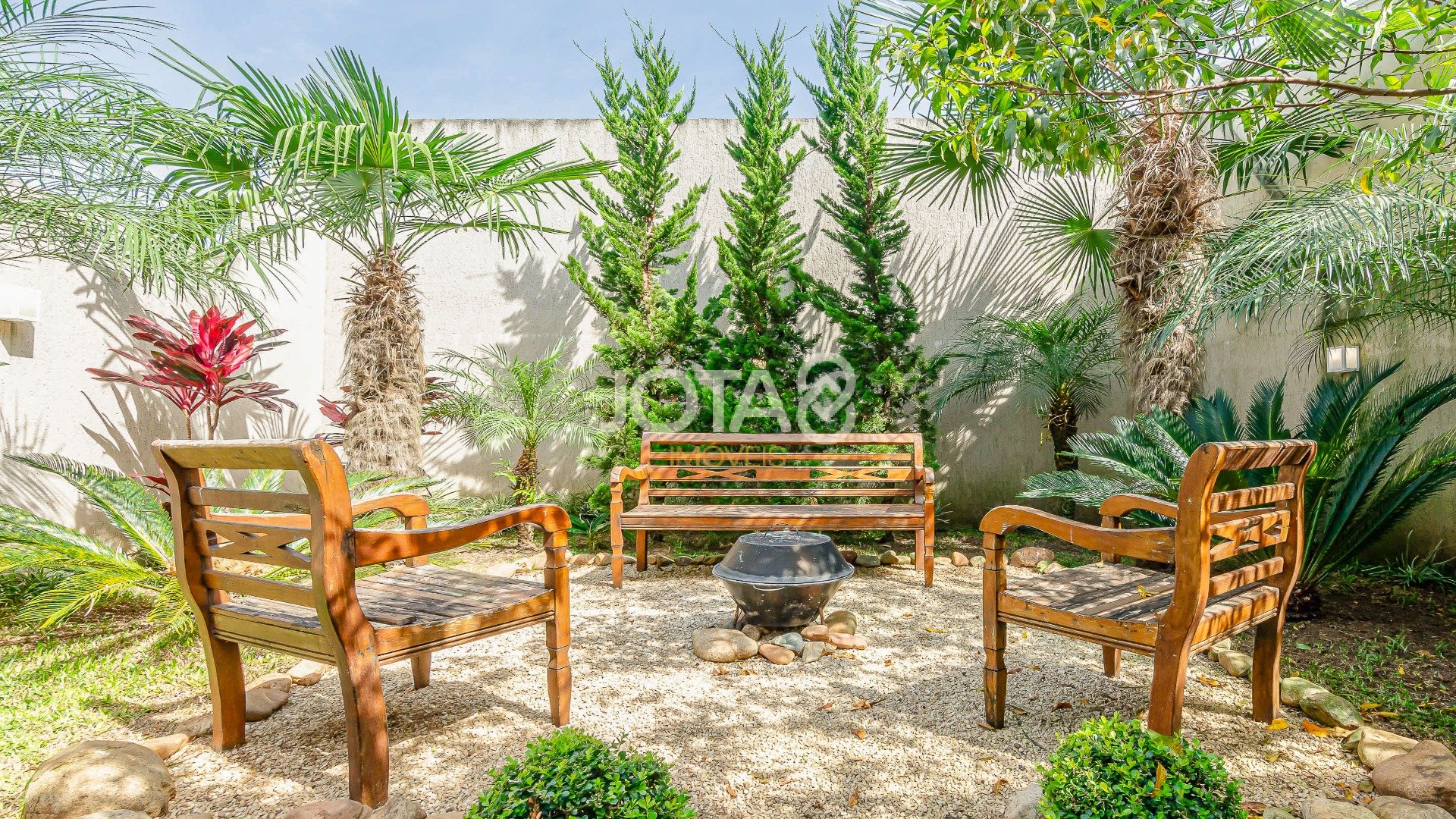 BELÍSSIMA CASA CAMPO COMPRIDO