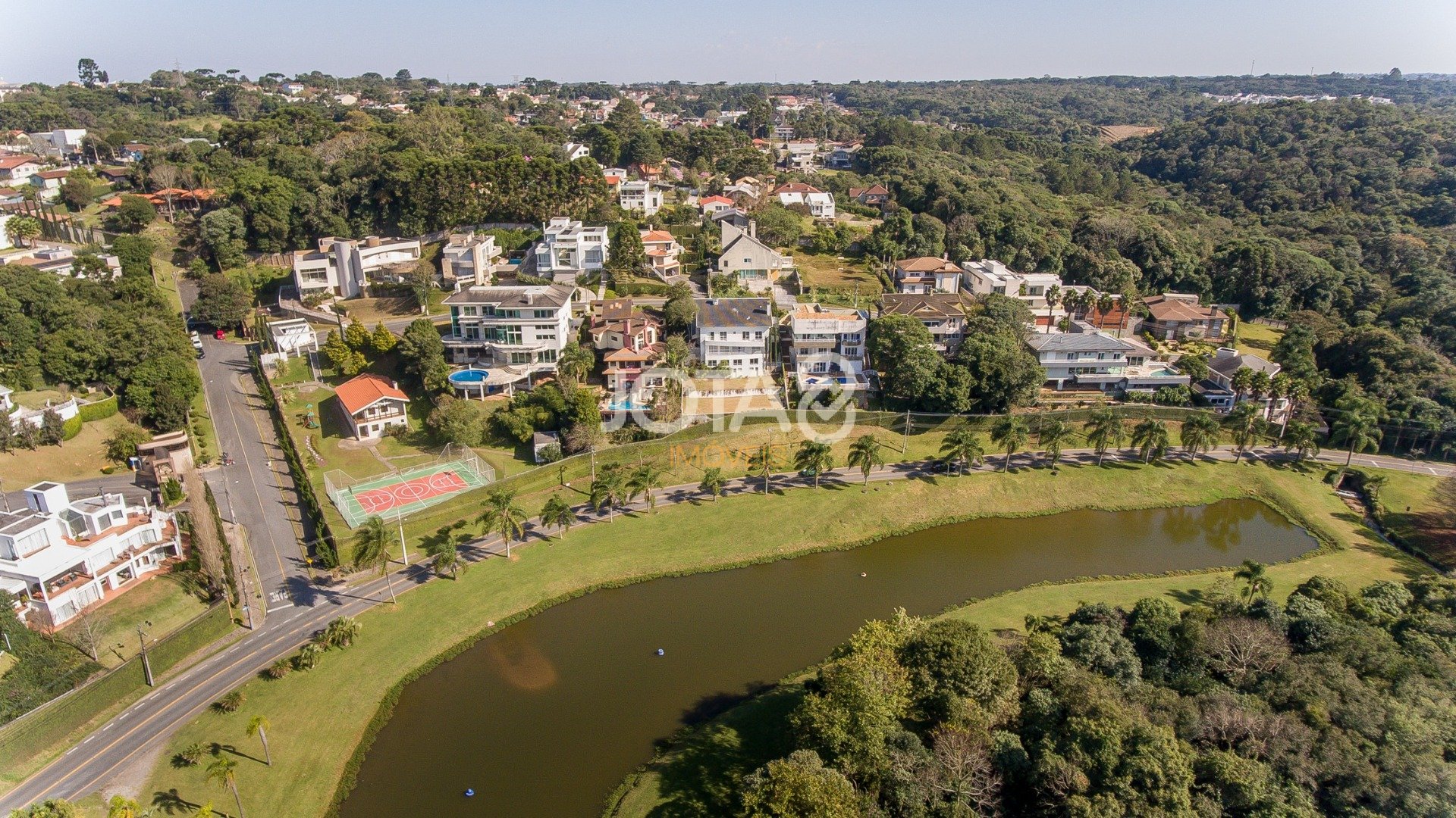 CASA ESPETACULAR COM VISTA PARA O PARQUE TINGUI!