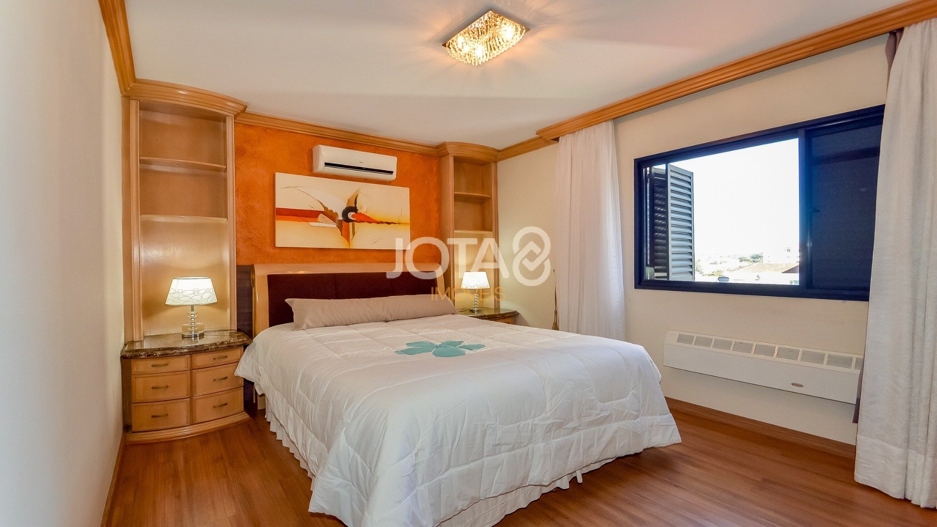 APARTAMENTO 1 POR ANDAR PRÓXIMO AO MUSEU OSCAR NIEMEYER