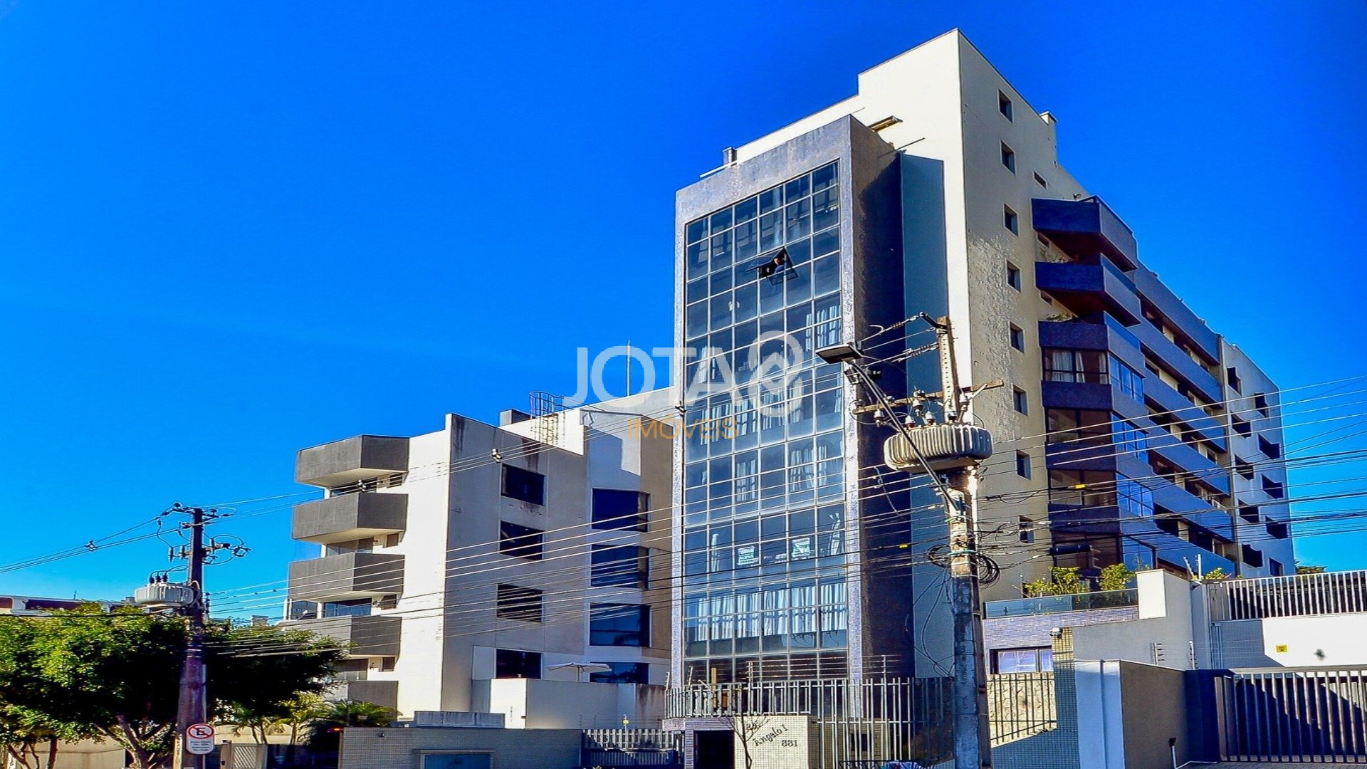 APARTAMENTO 1 POR ANDAR PRÓXIMO AO MUSEU OSCAR NIEMEYER