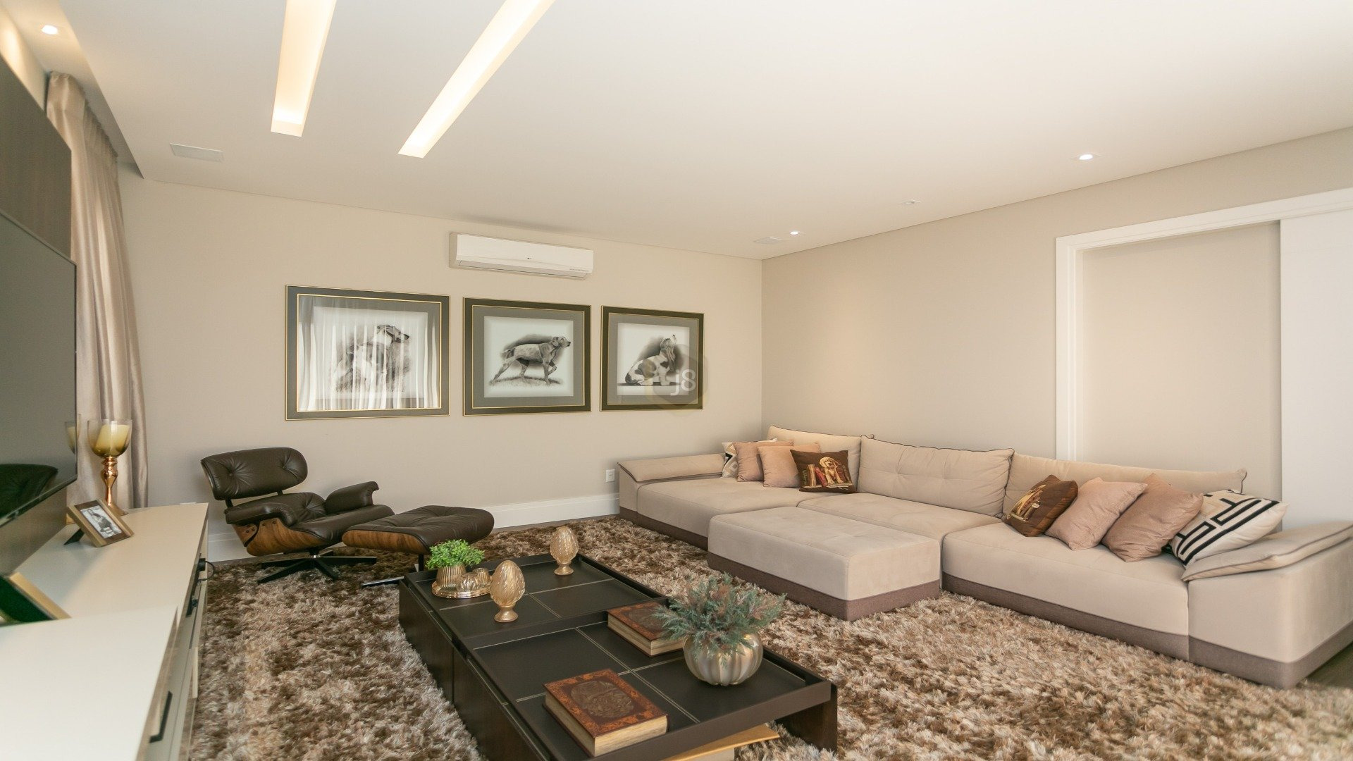 SURPREENDA-SE COM ESTA BELÍSSIMA CASA !!