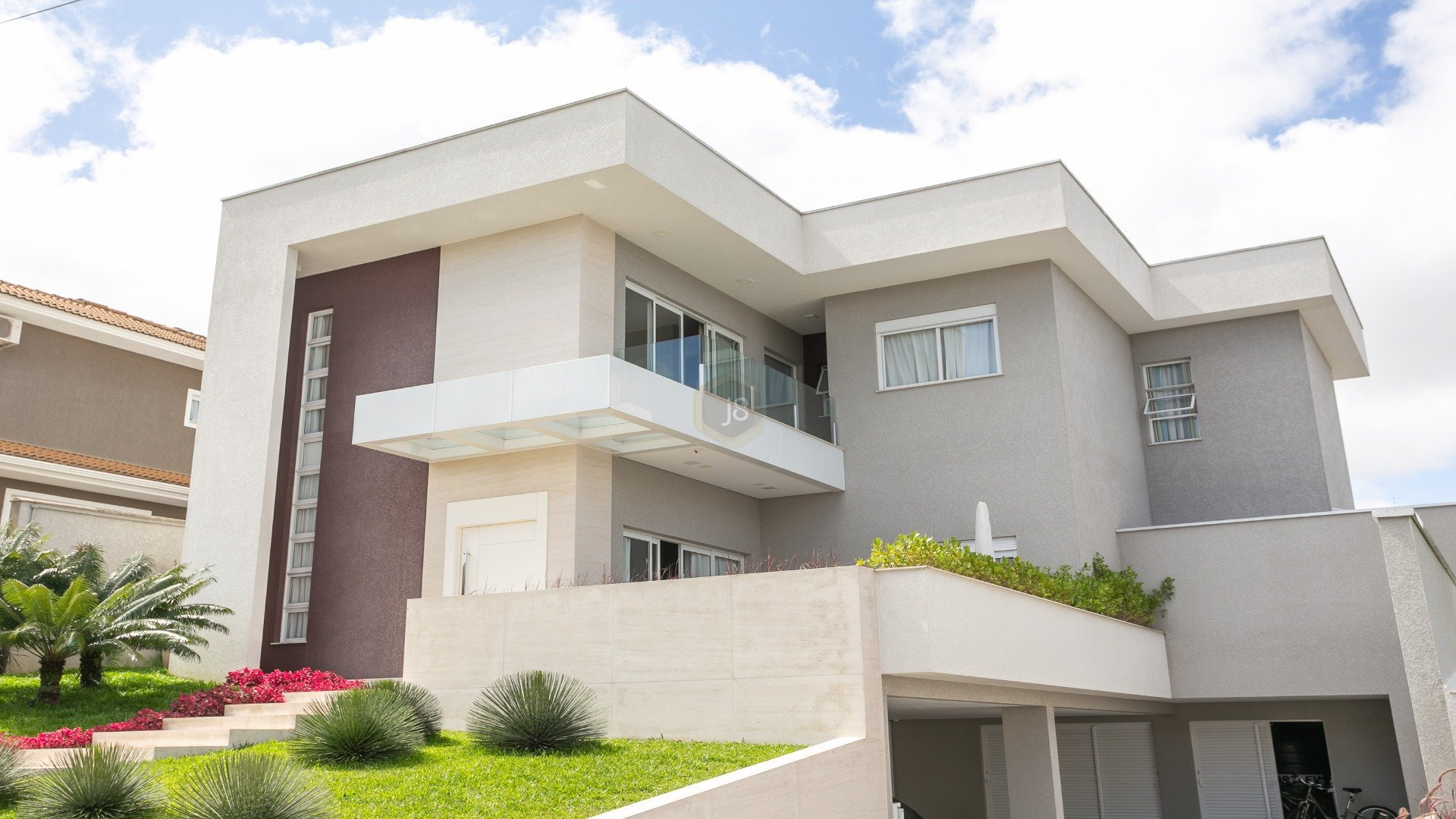 SURPREENDA-SE COM ESTA BELÍSSIMA CASA !!