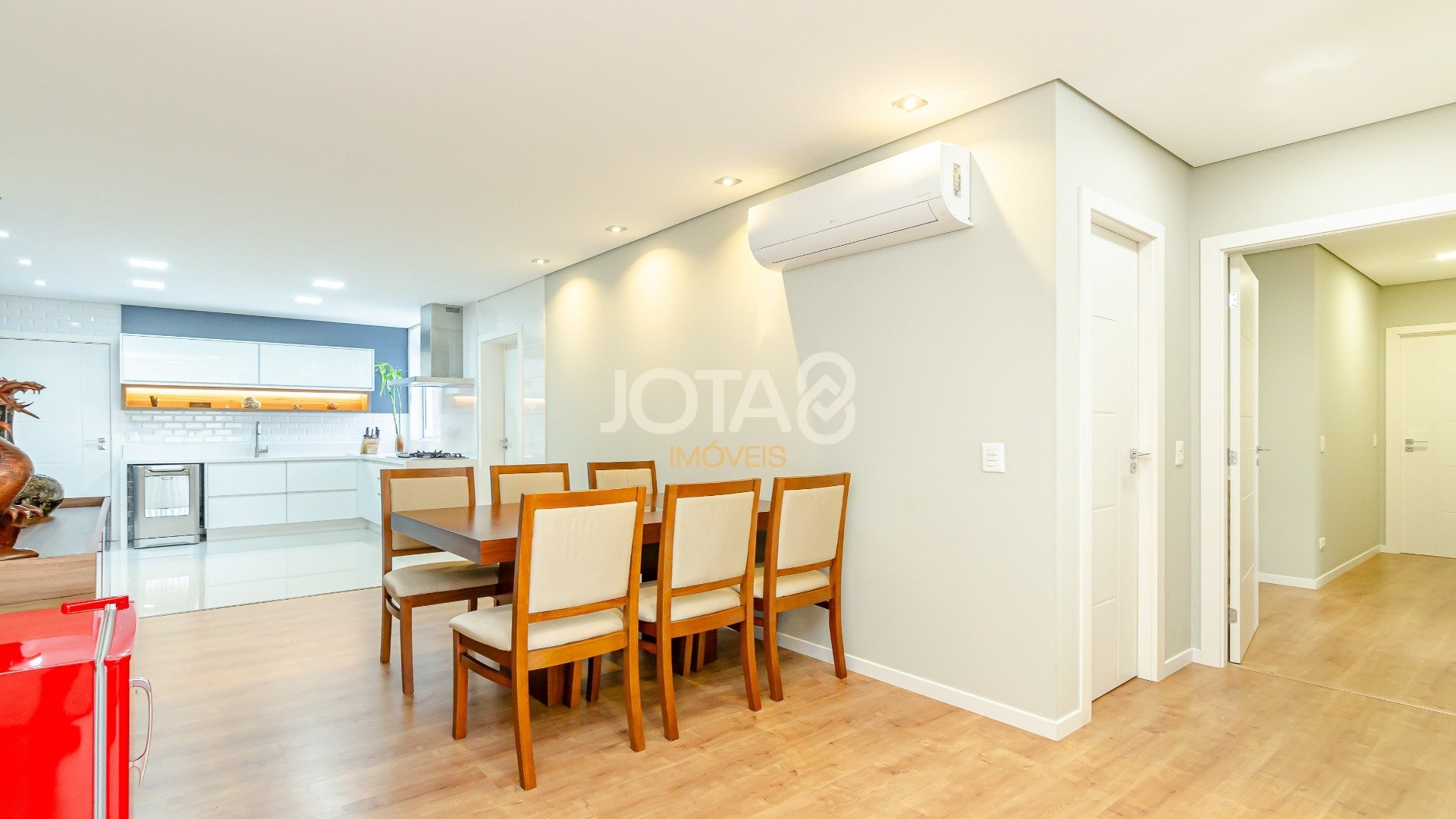 APARTAMENTO 4 QUARTOS, 2 SUÍTES, 2 VAGAS NO JUVEVÊ