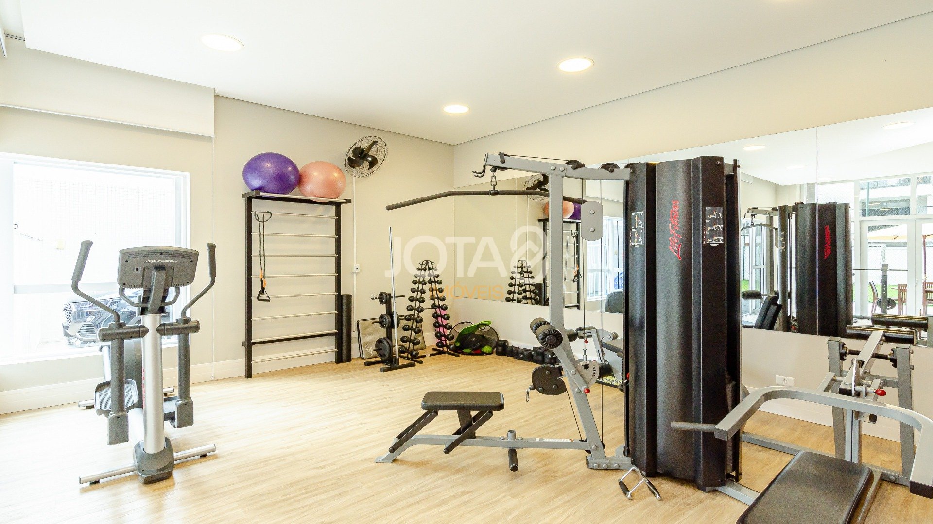 APARTAMENTO 4 QUARTOS, 2 SUÍTES, 2 VAGAS NO JUVEVÊ